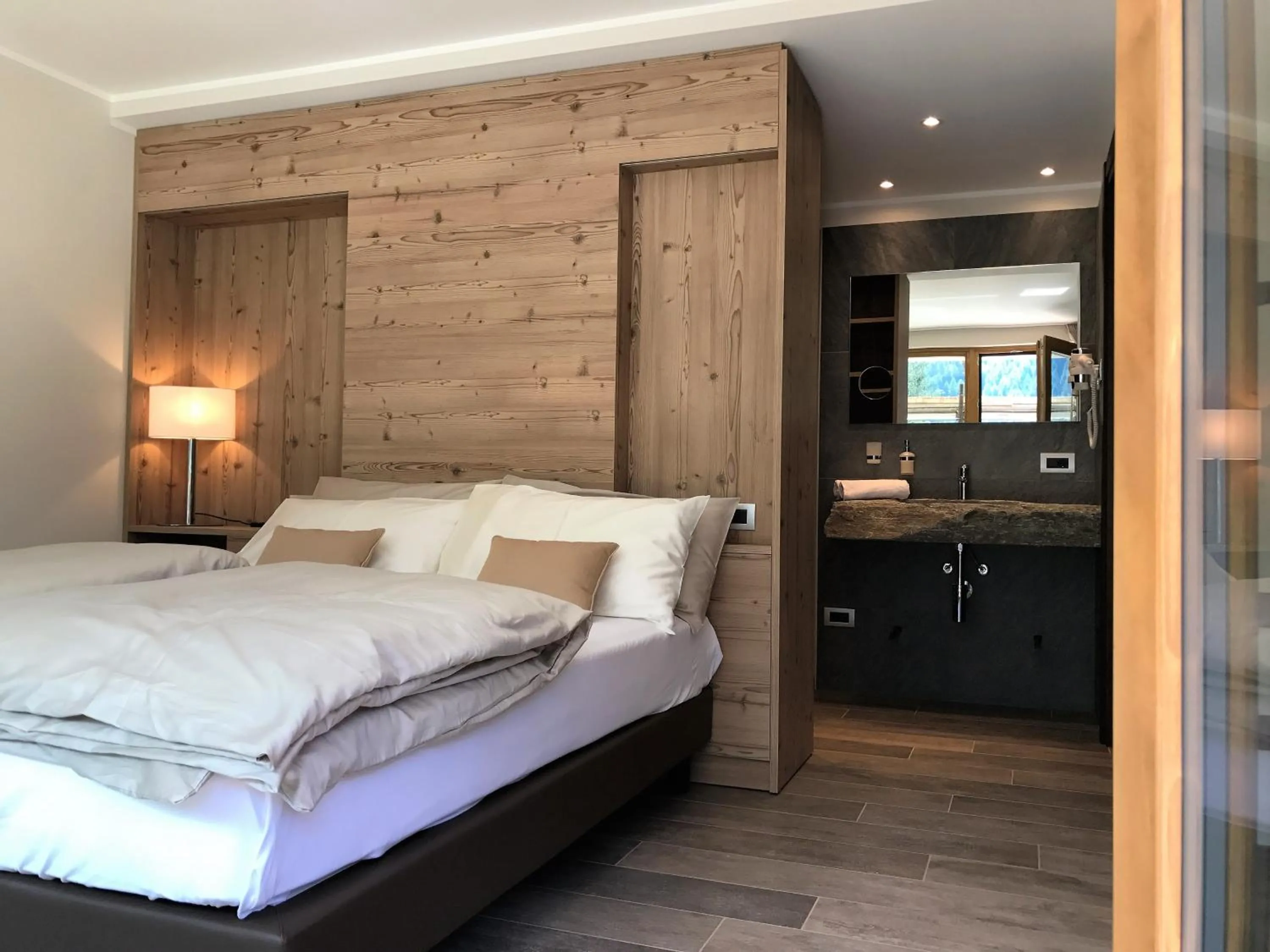 Bed in Hotel Le Cime