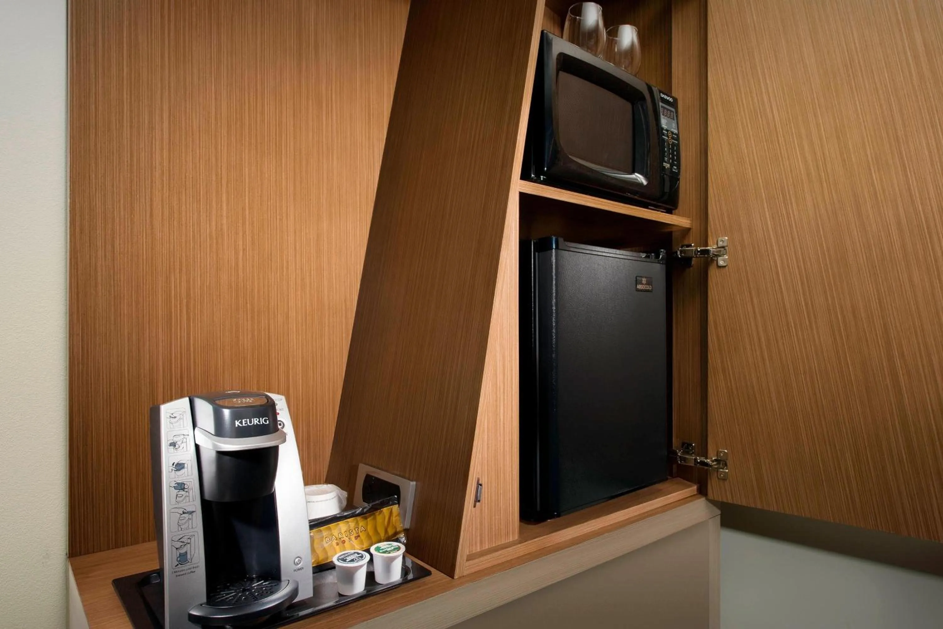 Photo of the whole room in Courtyard by Marriott Atlanta NE/Duluth Sugarloaf