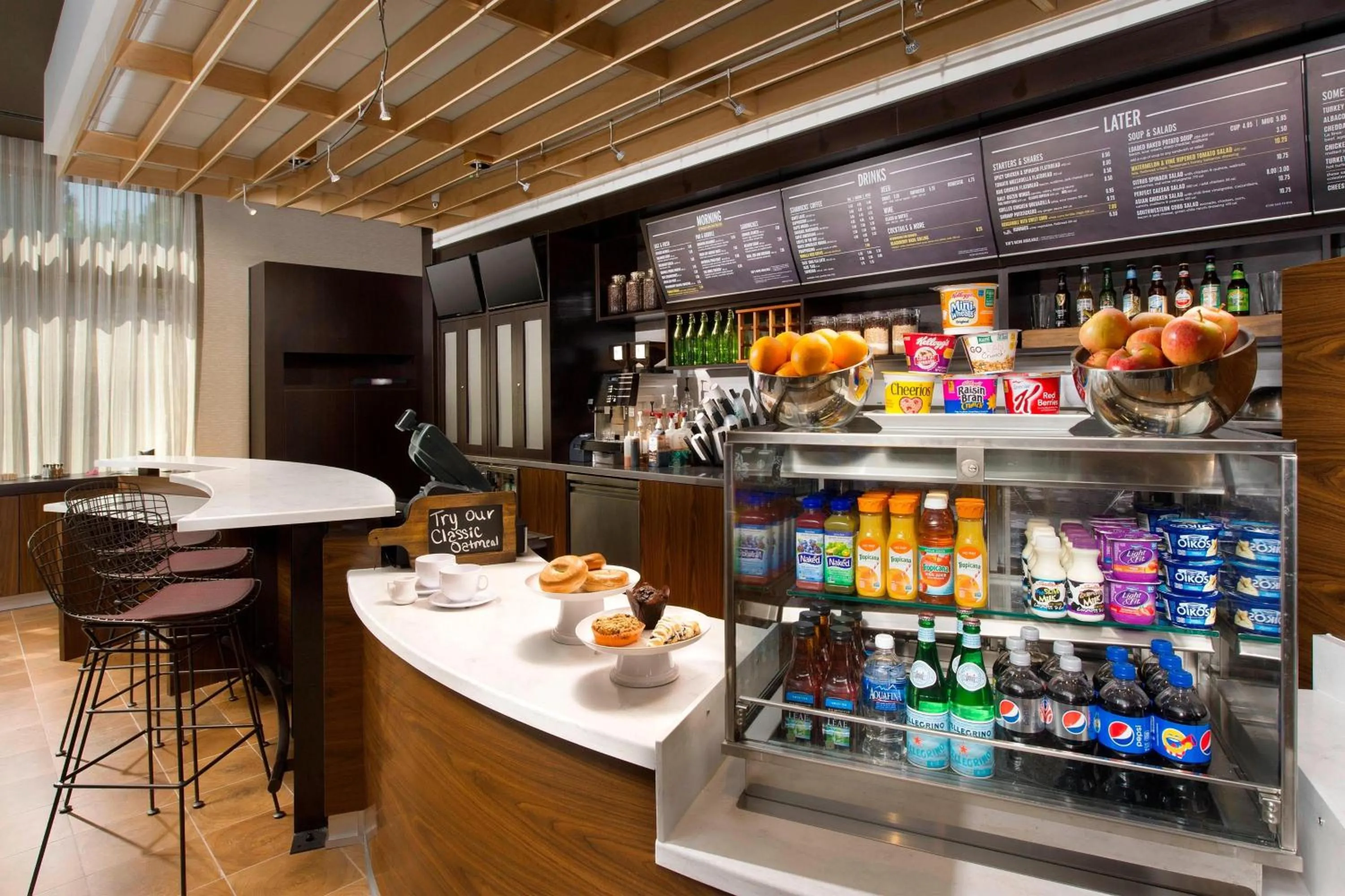 Breakfast in Courtyard by Marriott Atlanta NE/Duluth Sugarloaf