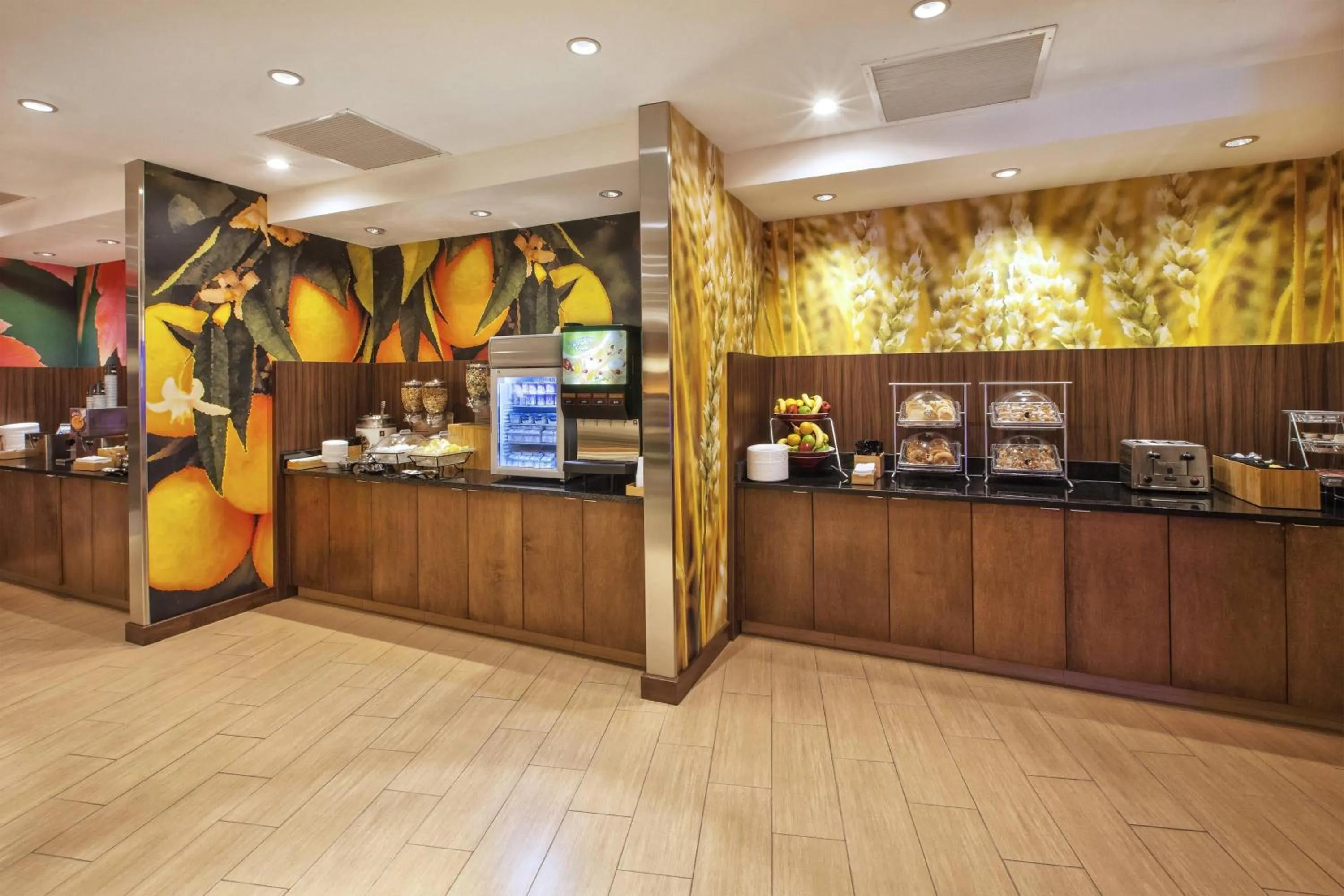 Breakfast in Fairfield Inn & Suites by Marriott Plattsburgh