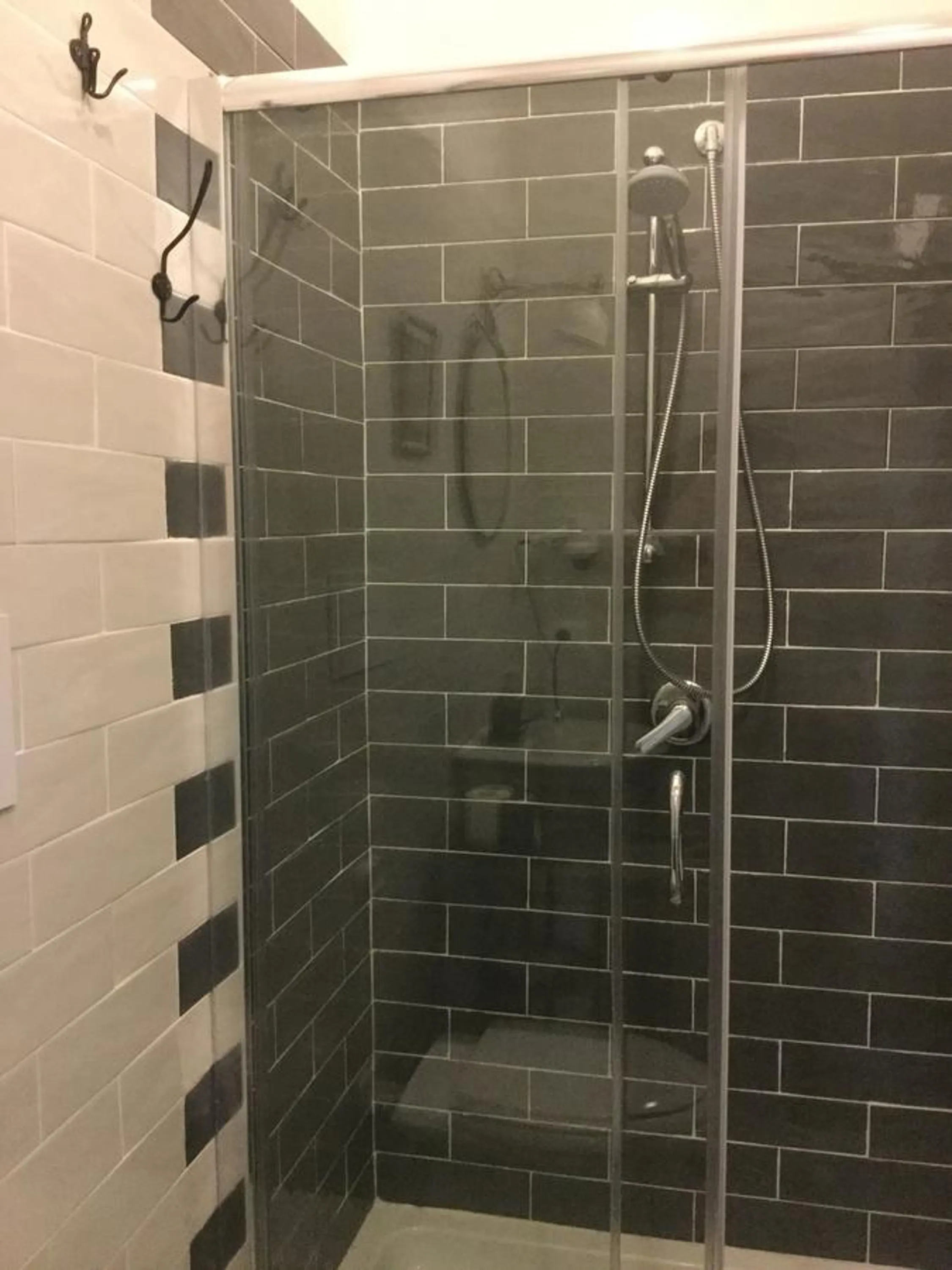 Shower in B&B La Terrazza Napoli