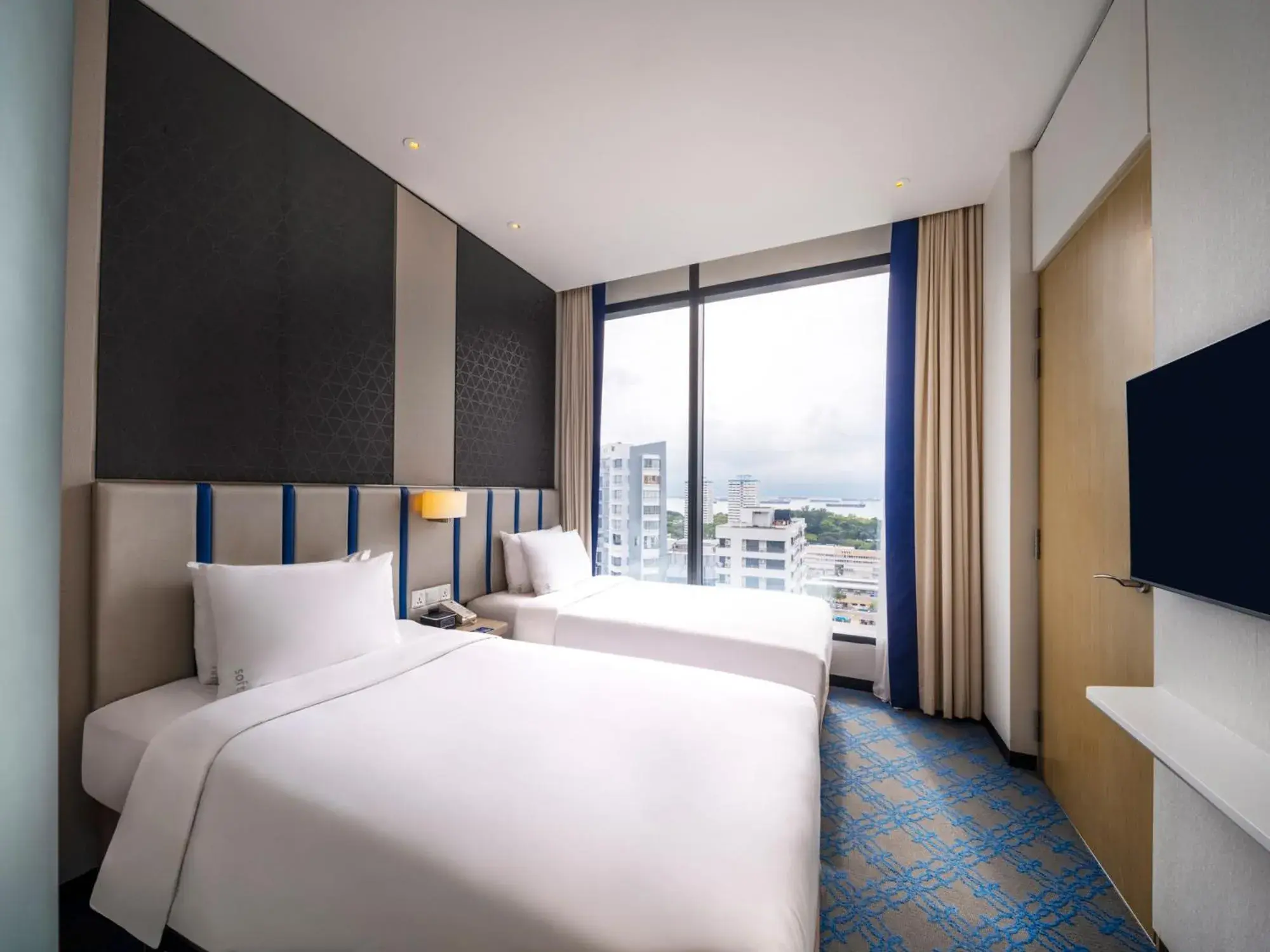 Standard Twin Room with Sea View - High Floor in Holiday Inn Express Singapore Katong, an IHG Hotel Standard Twin Room with Sea View - High Floor in Holiday Inn Express Singapore Katong, an IHG Hotel