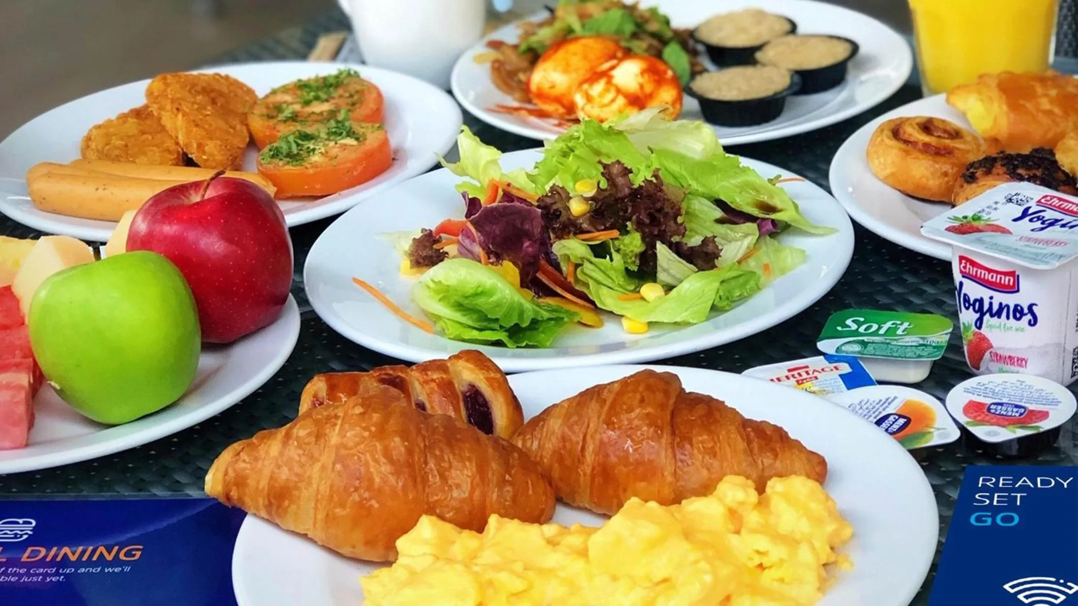 Restaurant/places to eat in Holiday Inn Express Singapore Katong by IHG