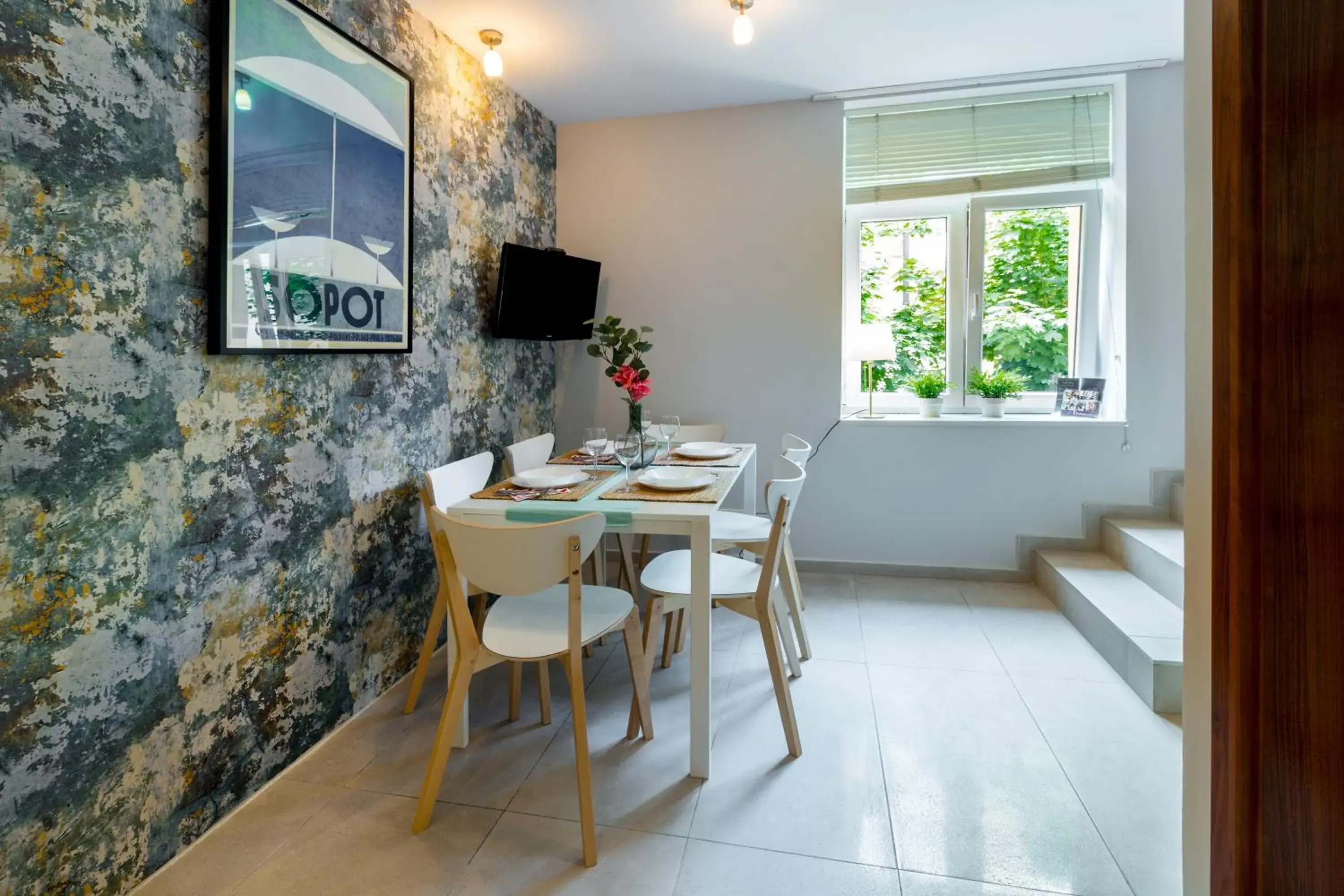 Deluxe Apartment in Wawel Cracow Old City Apartments - Friendhouse Apartments Deluxe Apartment in Wawel Cracow Old City Apartments - Friendhouse Apartments