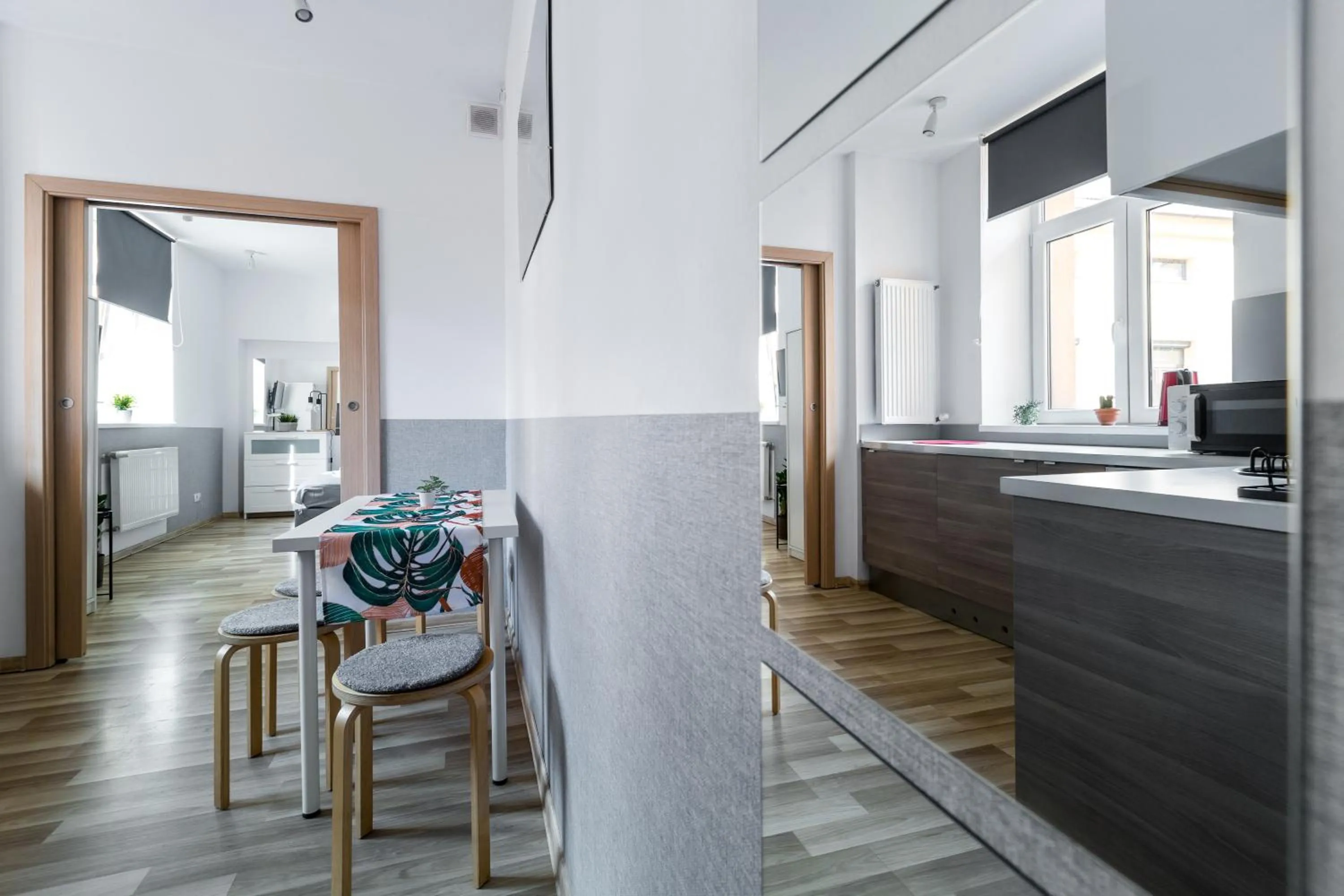 Kitchen or kitchenette in Wawel Cracow Old City Apartments - Friendhouse Apartments