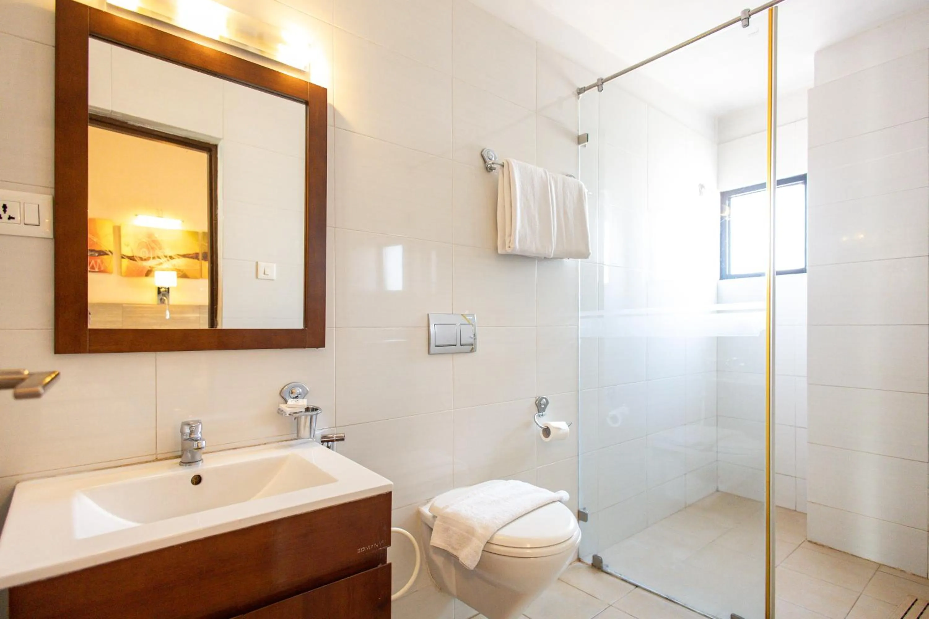 Shower in Hotel Arts Kathmandu