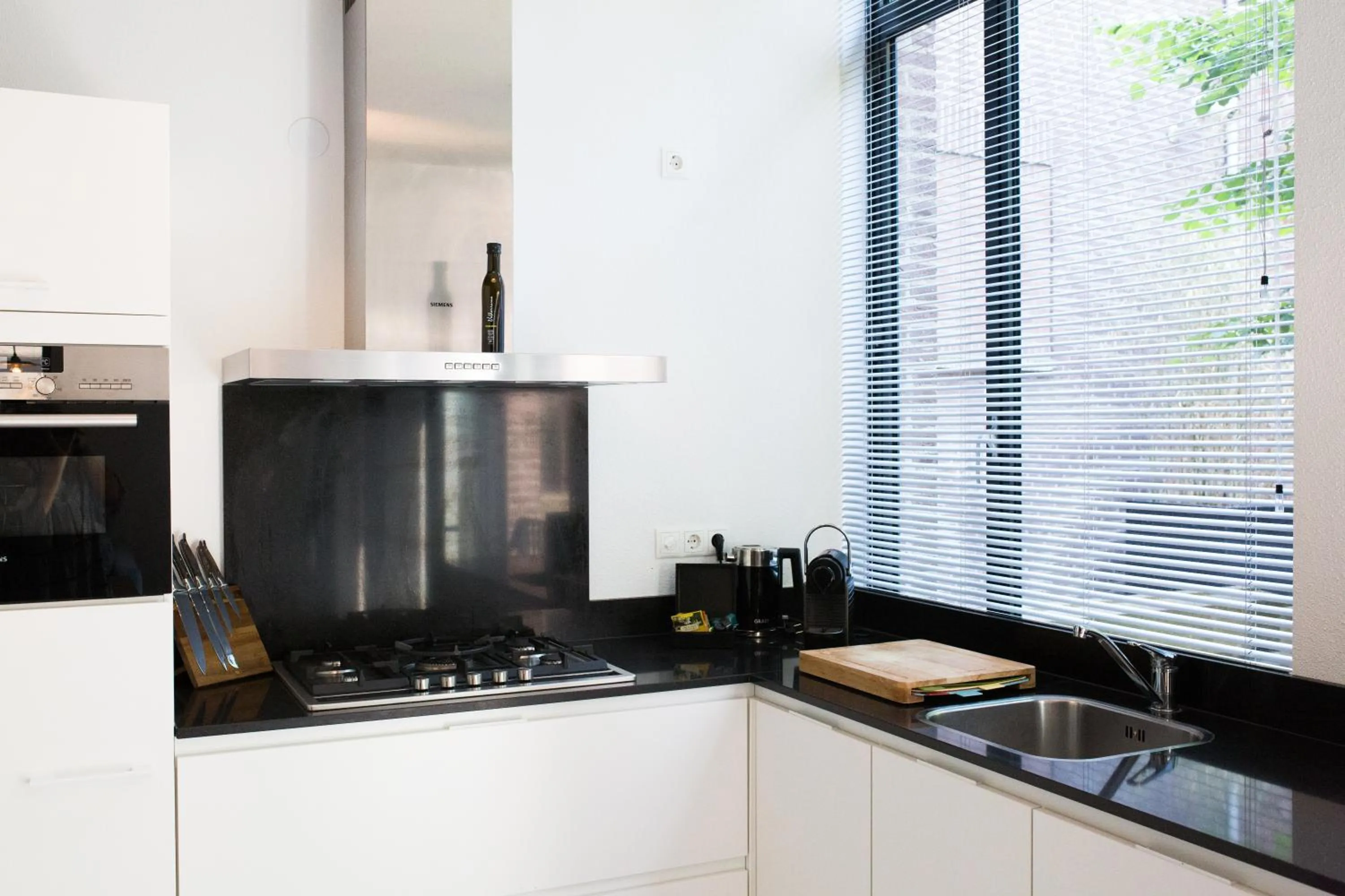 Kitchen or kitchenette in The Duke Boutique Apartments