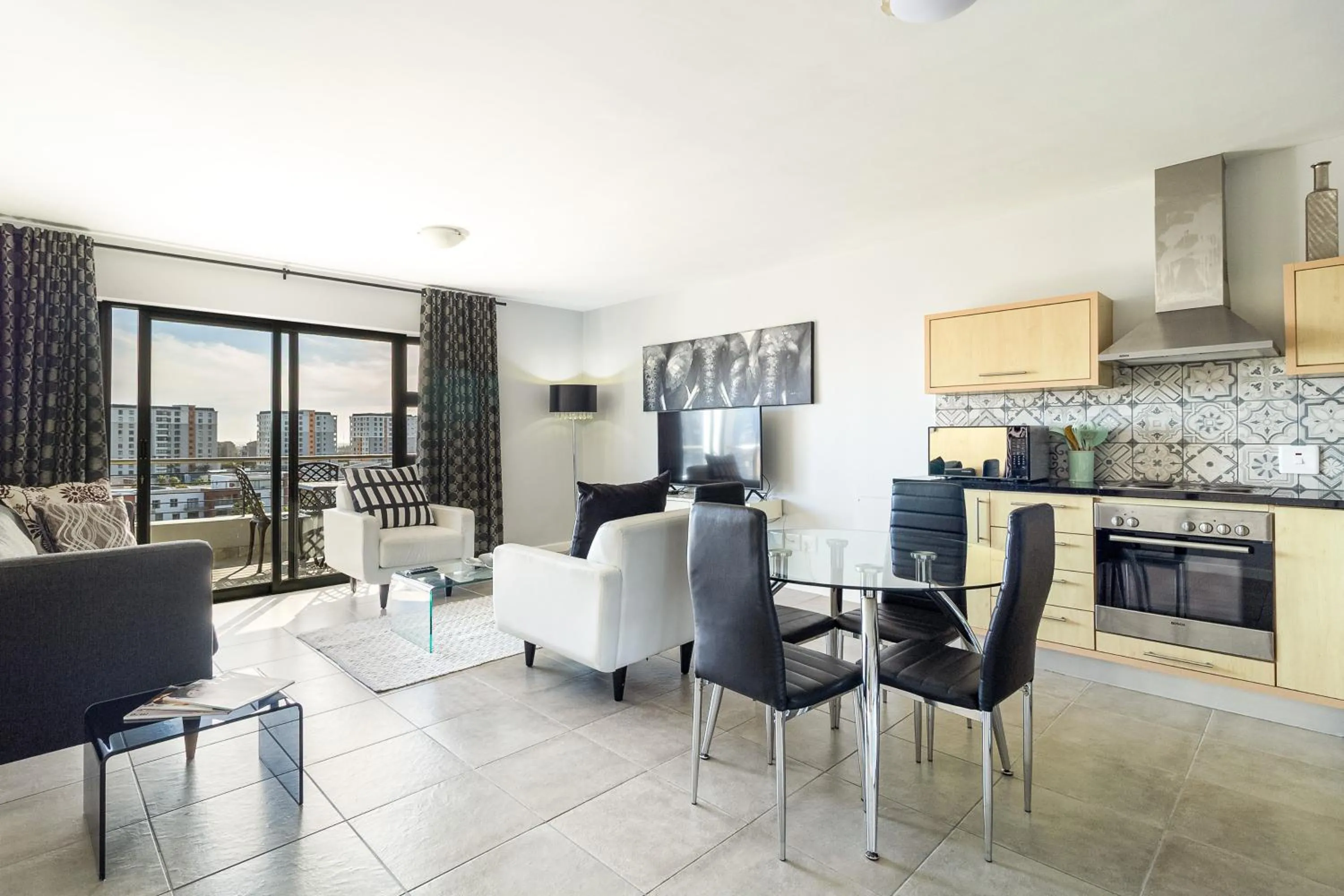 Living room in Citystay Apartments Century City
