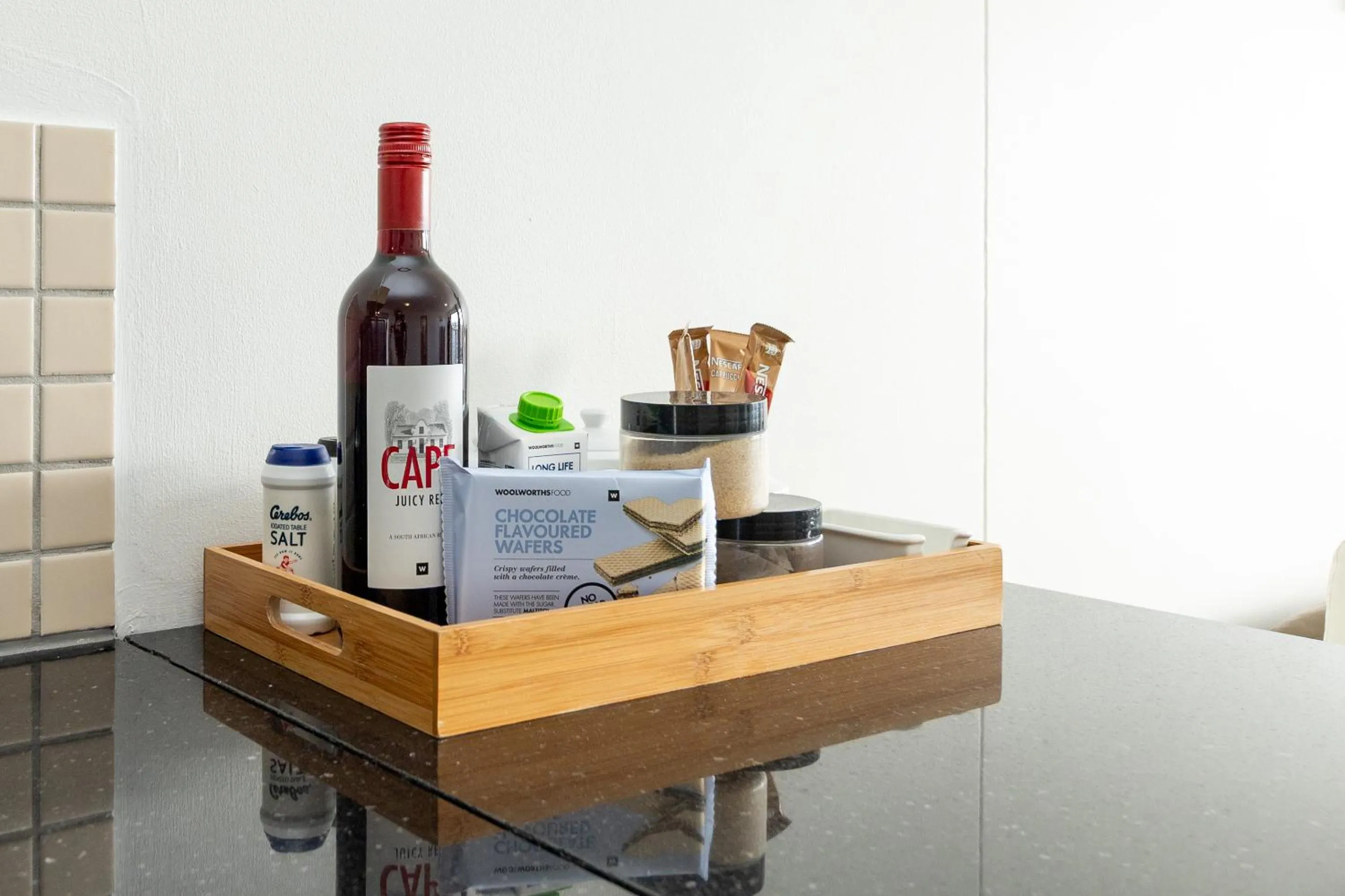 Coffee/tea facilities in Citystay Apartments Century City