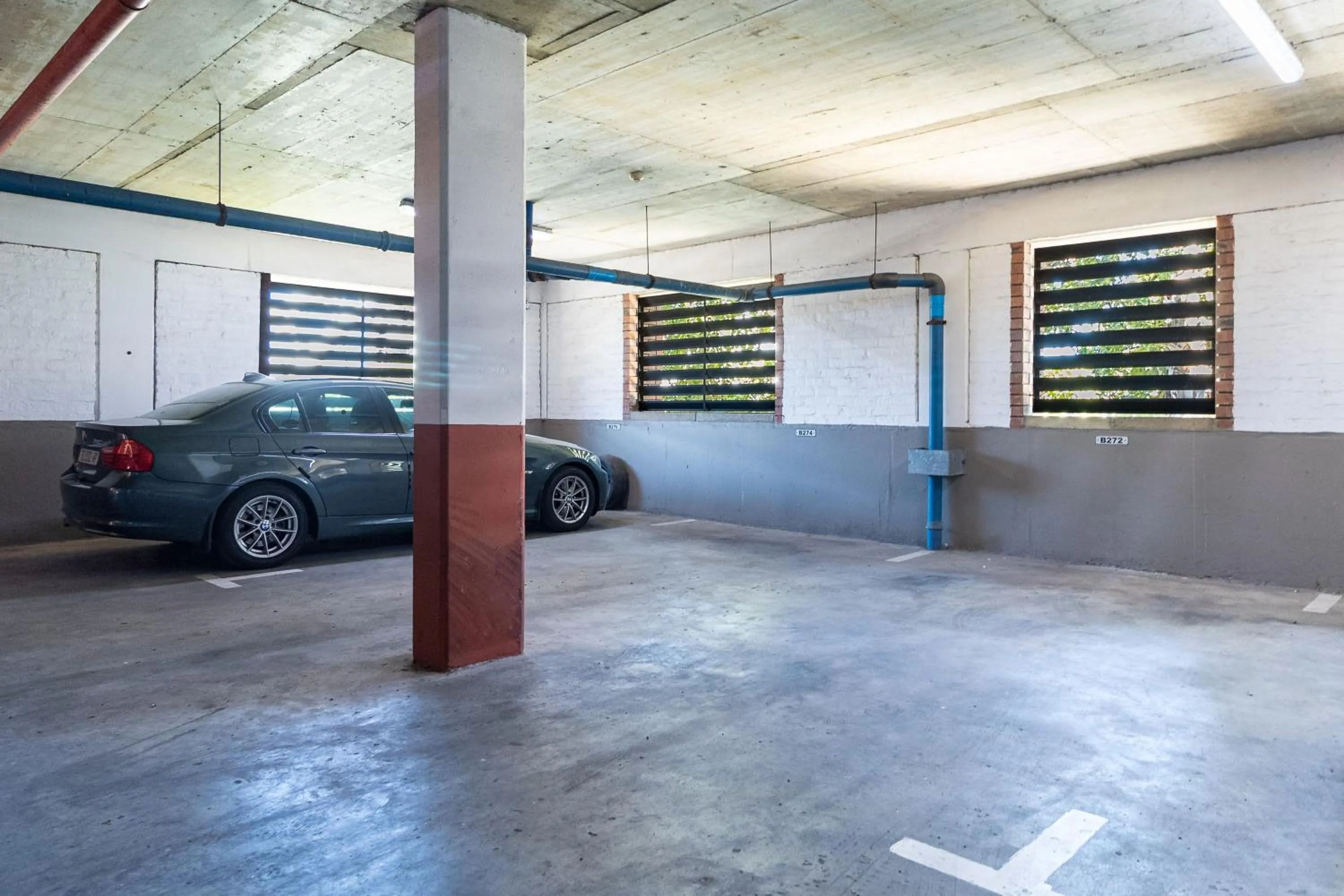 Parking in Citystay Apartments Century City