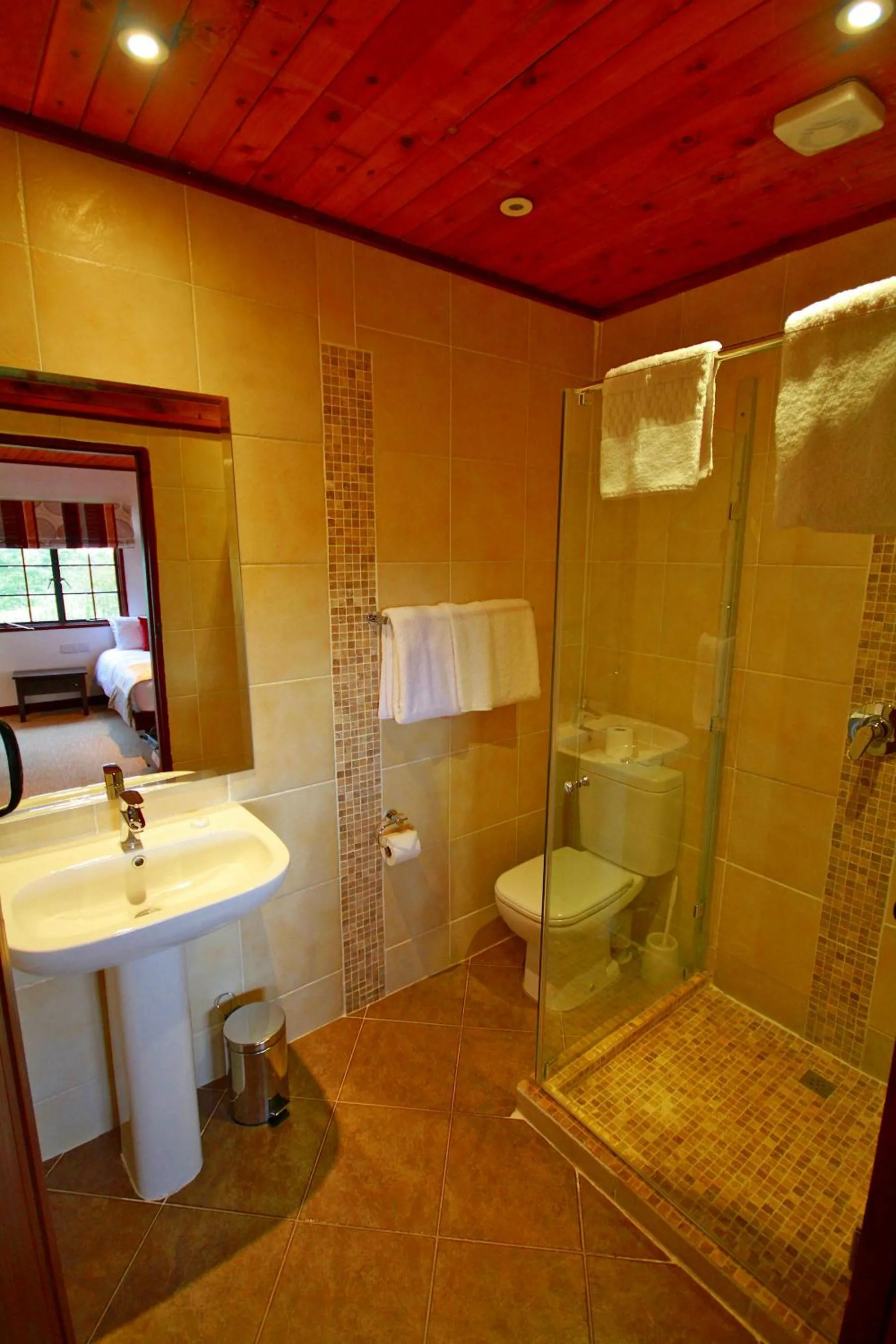 Bathroom in The Ark Lodge