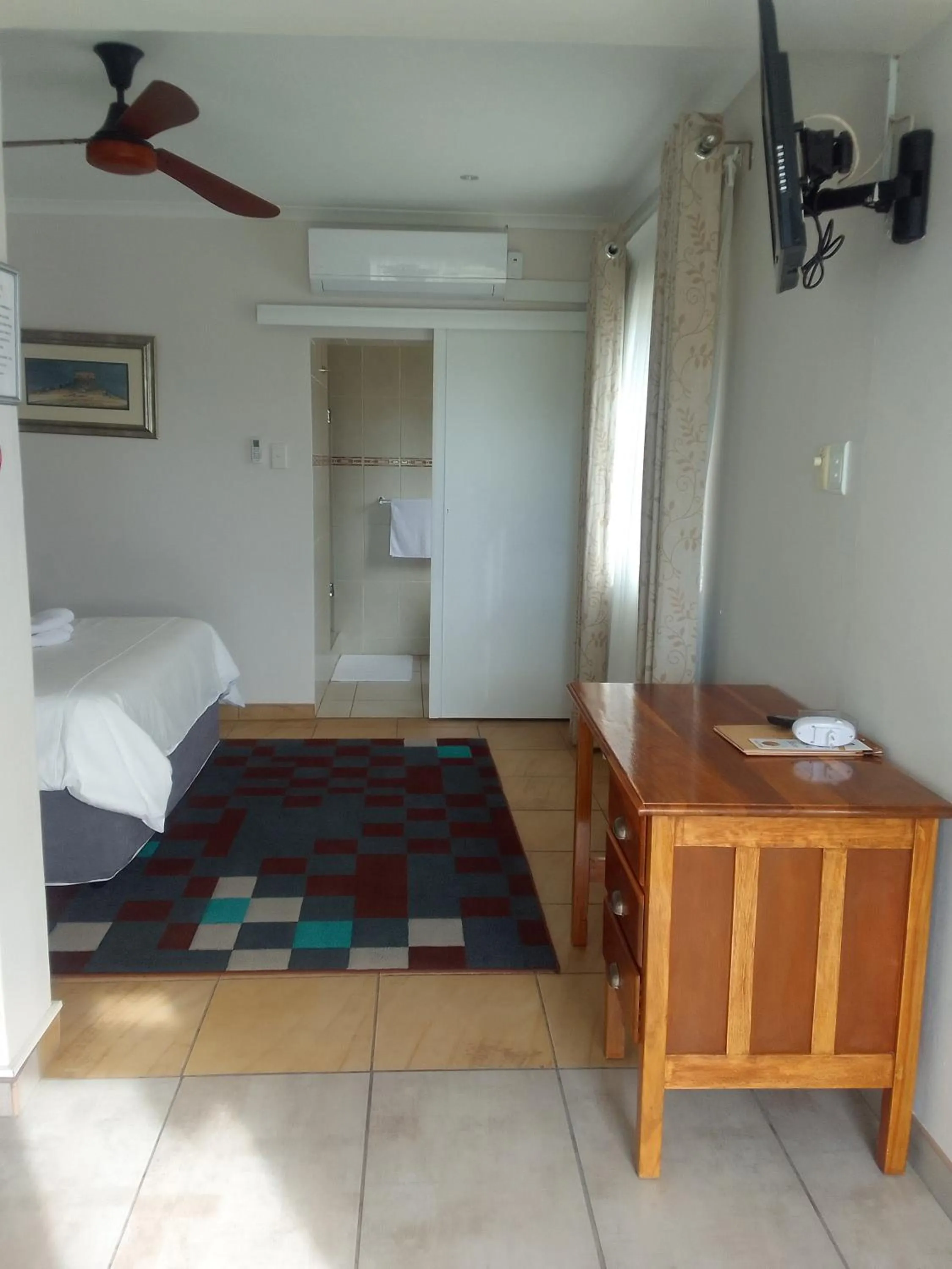 Bed in Botleng Guest House