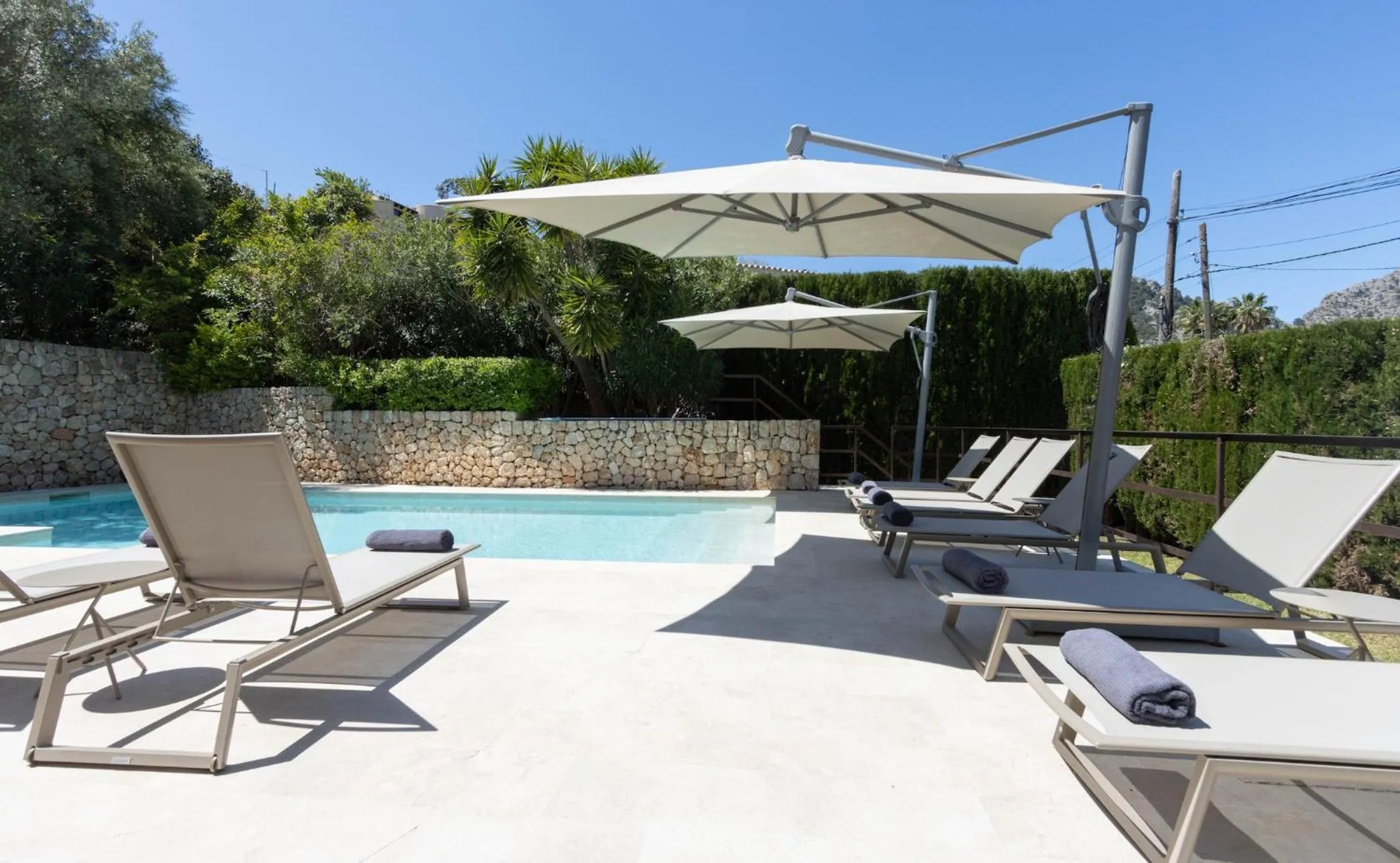 Swimming pool in Villa Can Menut Nou