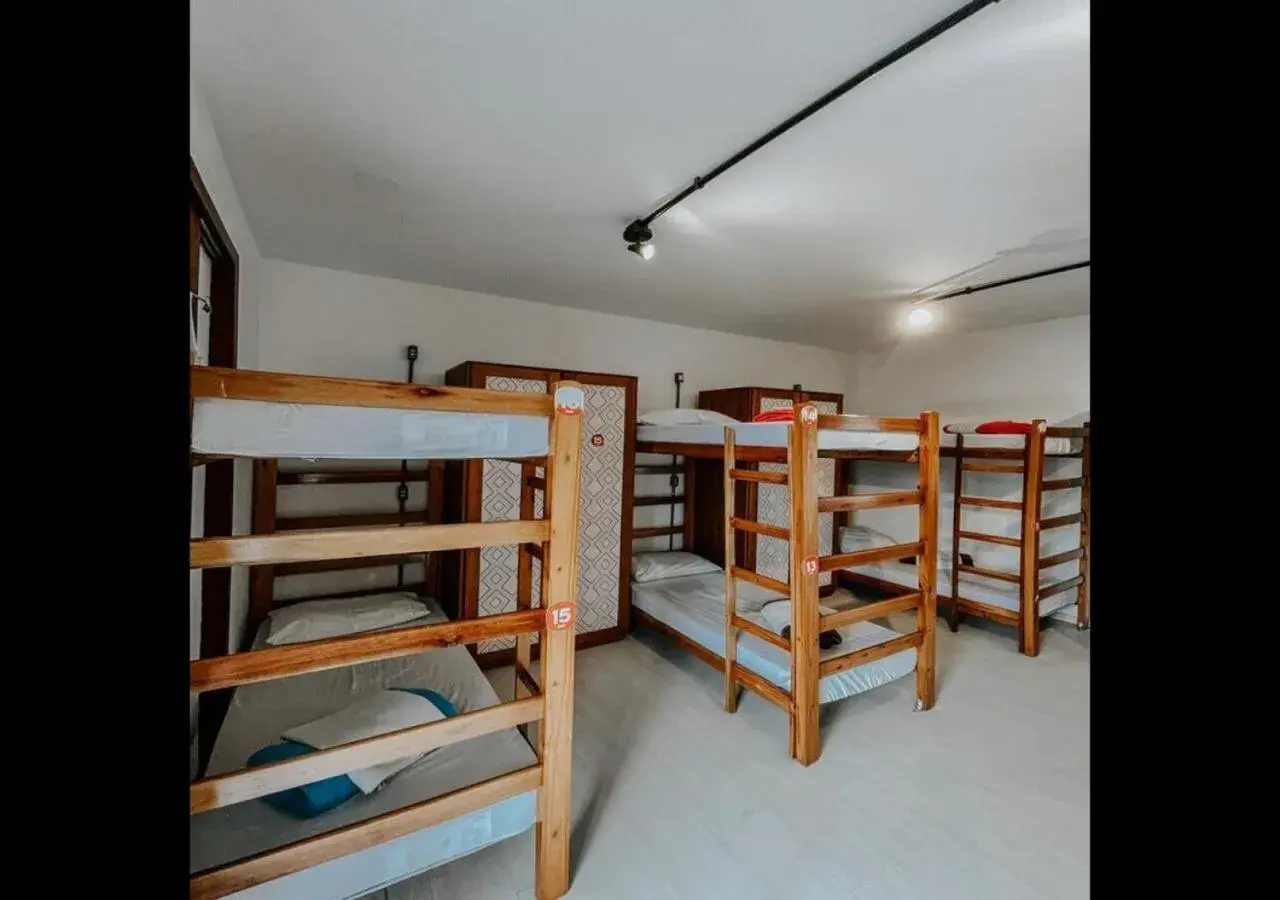 Bed in 8-Bed Mixed Dormitory Room in Pup Hostel SC Bed in 8-Bed Mixed Dormitory Room in Pup Hostel SC