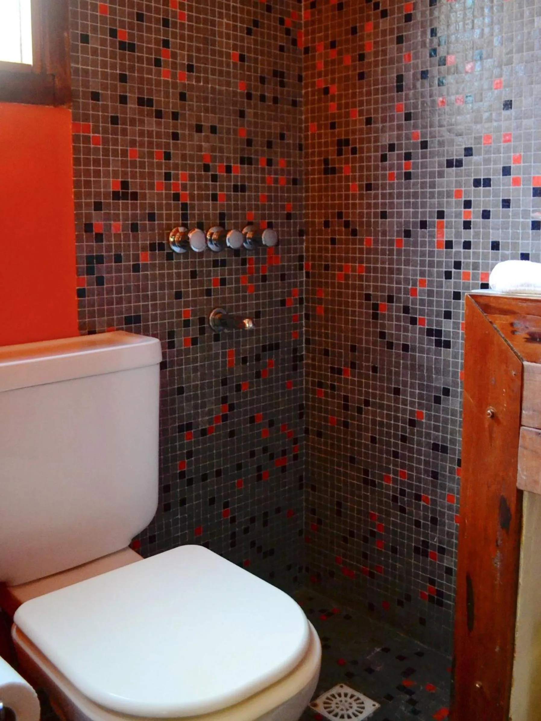 Shower in Altos Medanos Cabañas & Club de Bosque