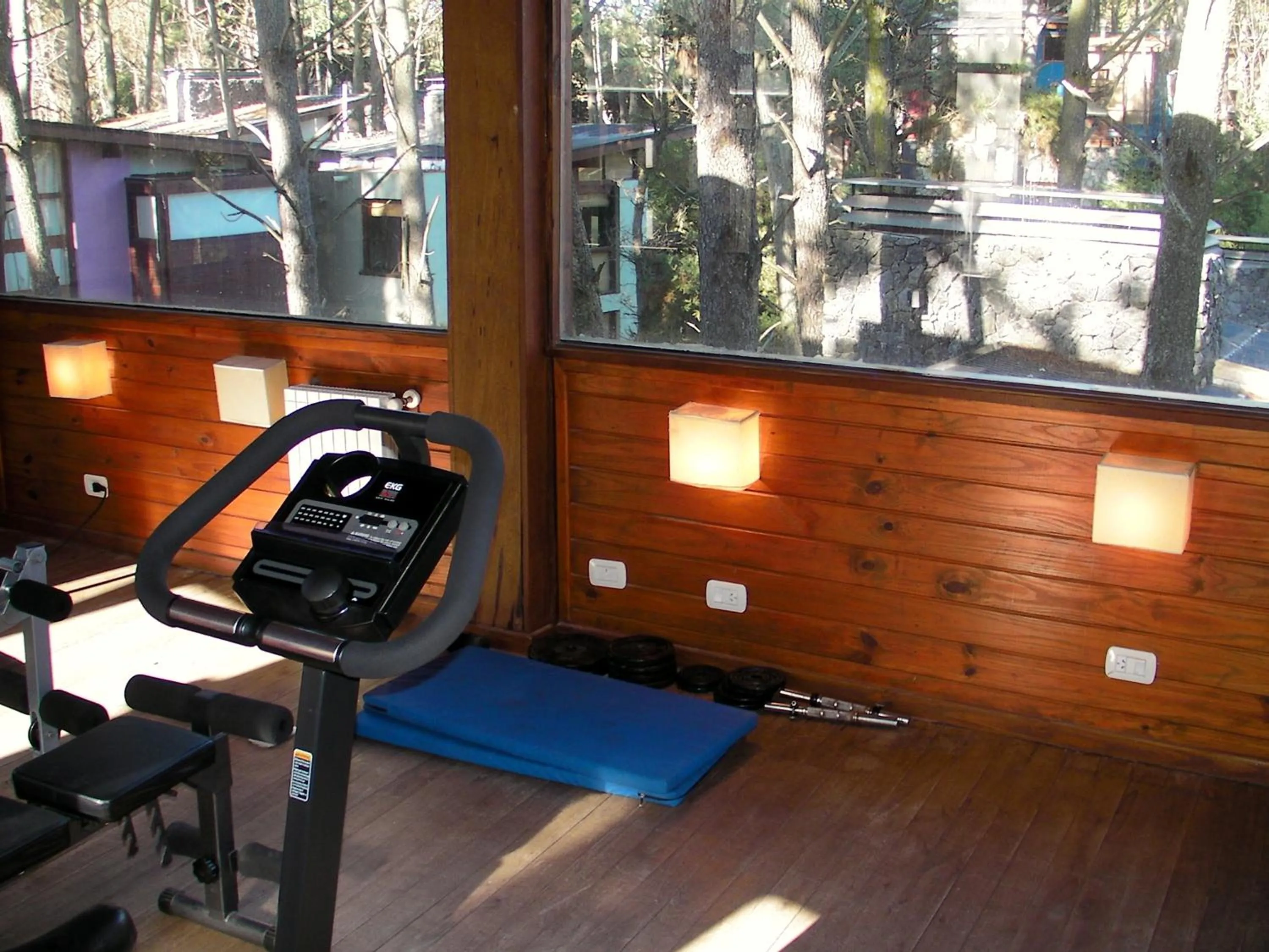 Fitness centre/facilities in Altos Medanos Cabañas & Club de Bosque