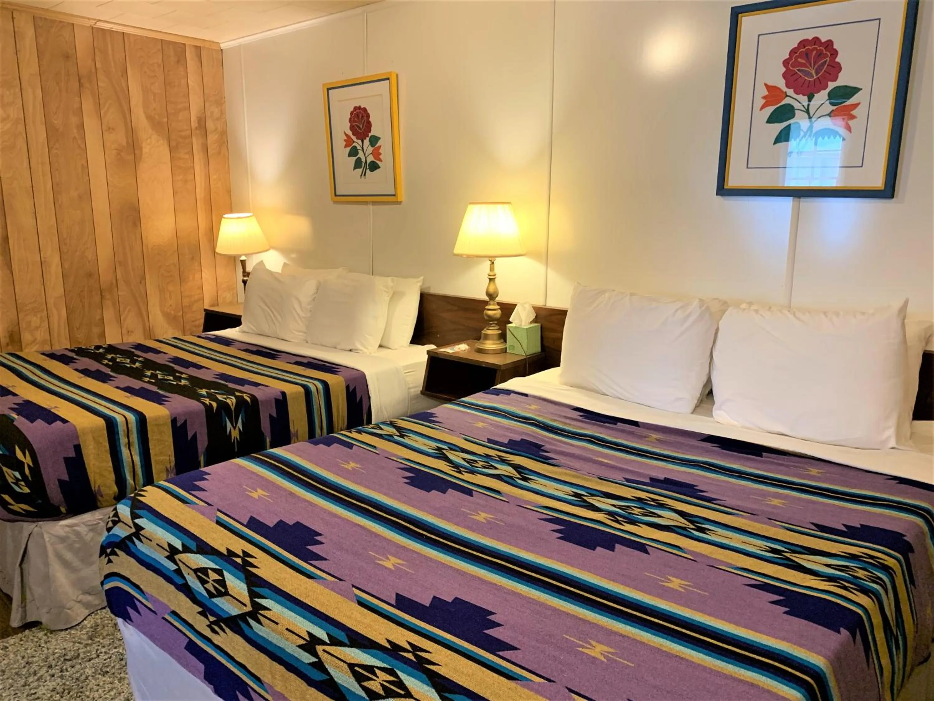 Bedroom, Bed in Hotel Kitsmiller on Main