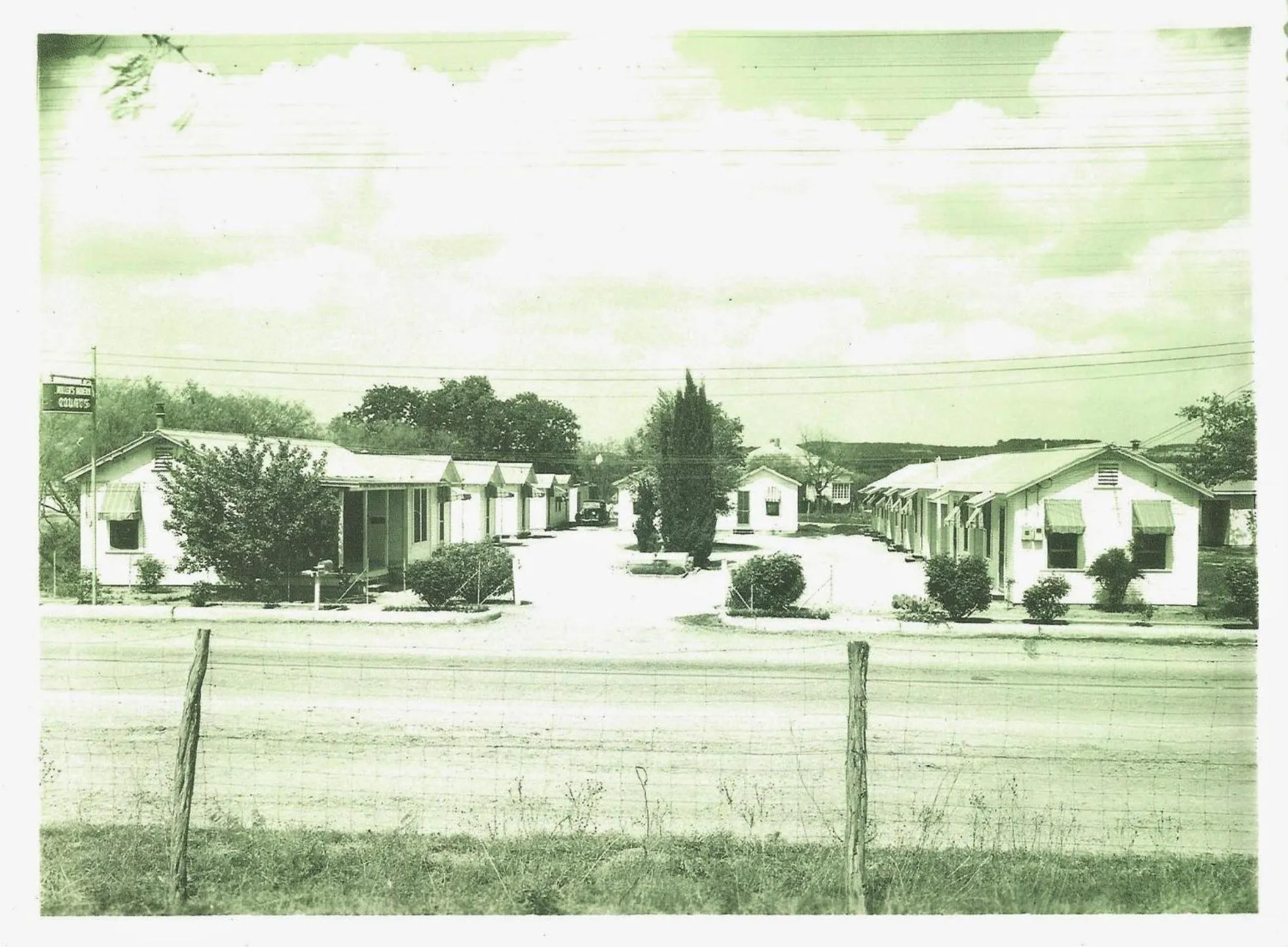 Facade/entrance in Hotel Kitsmiller on Main