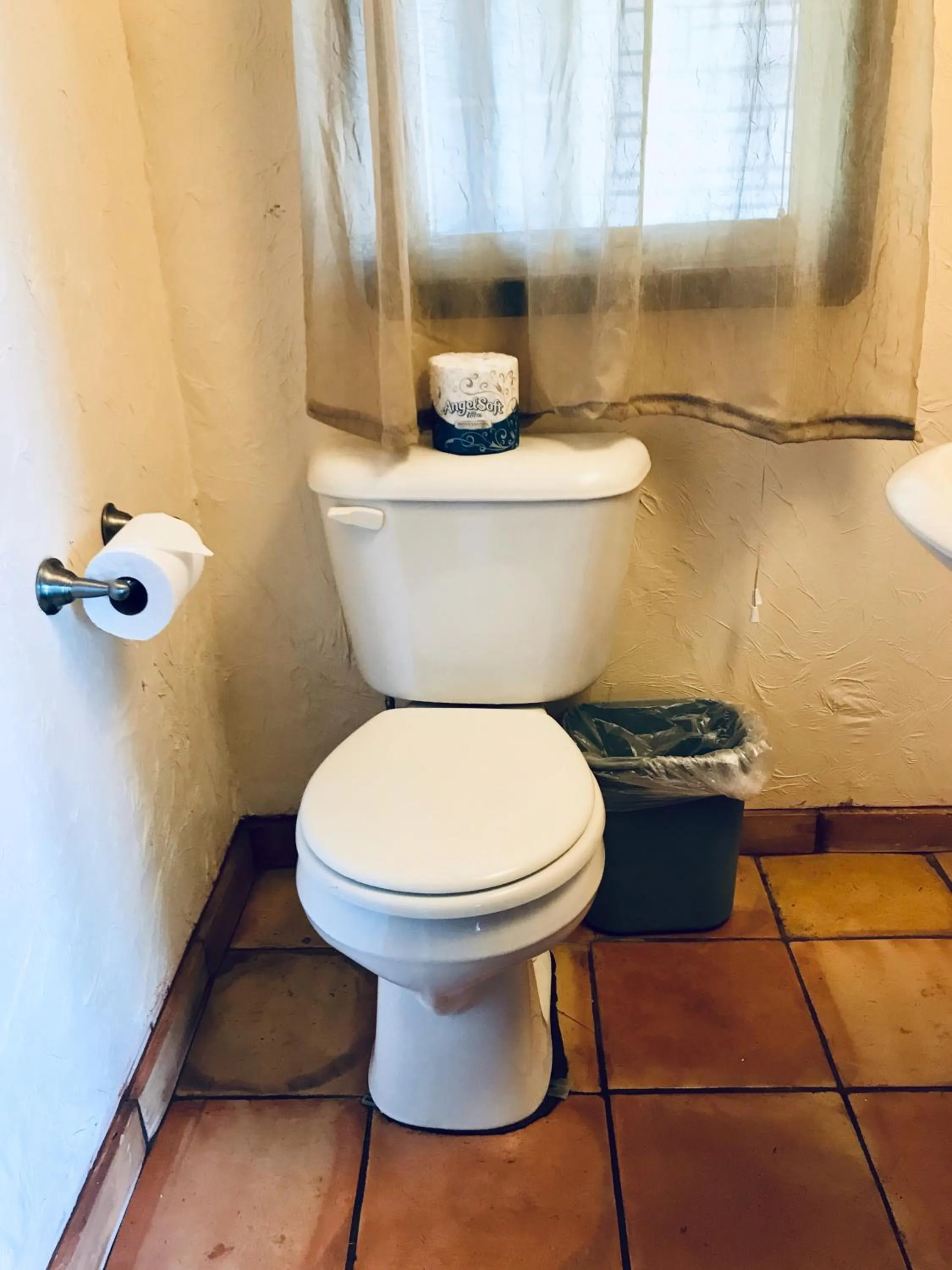 Bathroom in Hotel Kitsmiller on Main