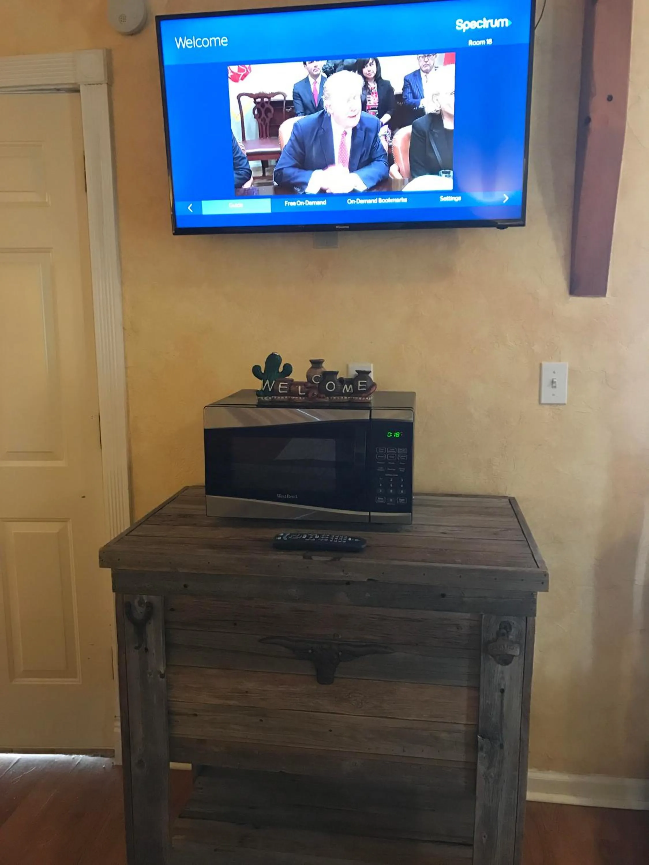 Bedroom in Hotel Kitsmiller on Main