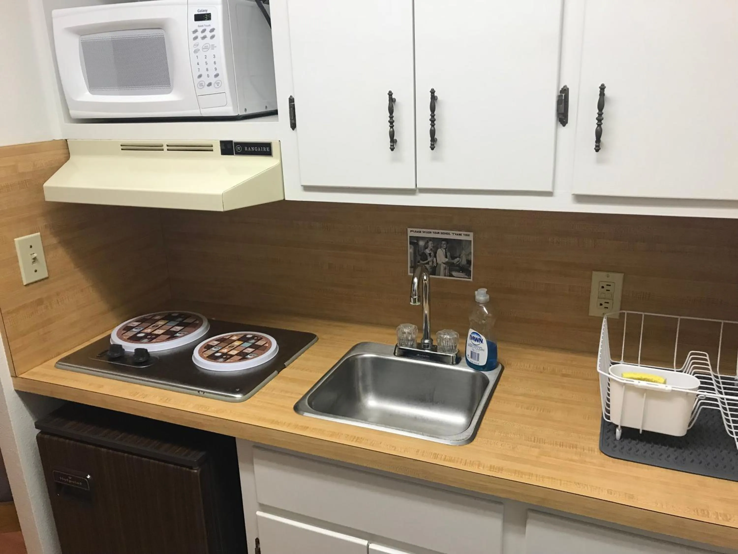 Kitchen or kitchenette in Hotel Kitsmiller on Main