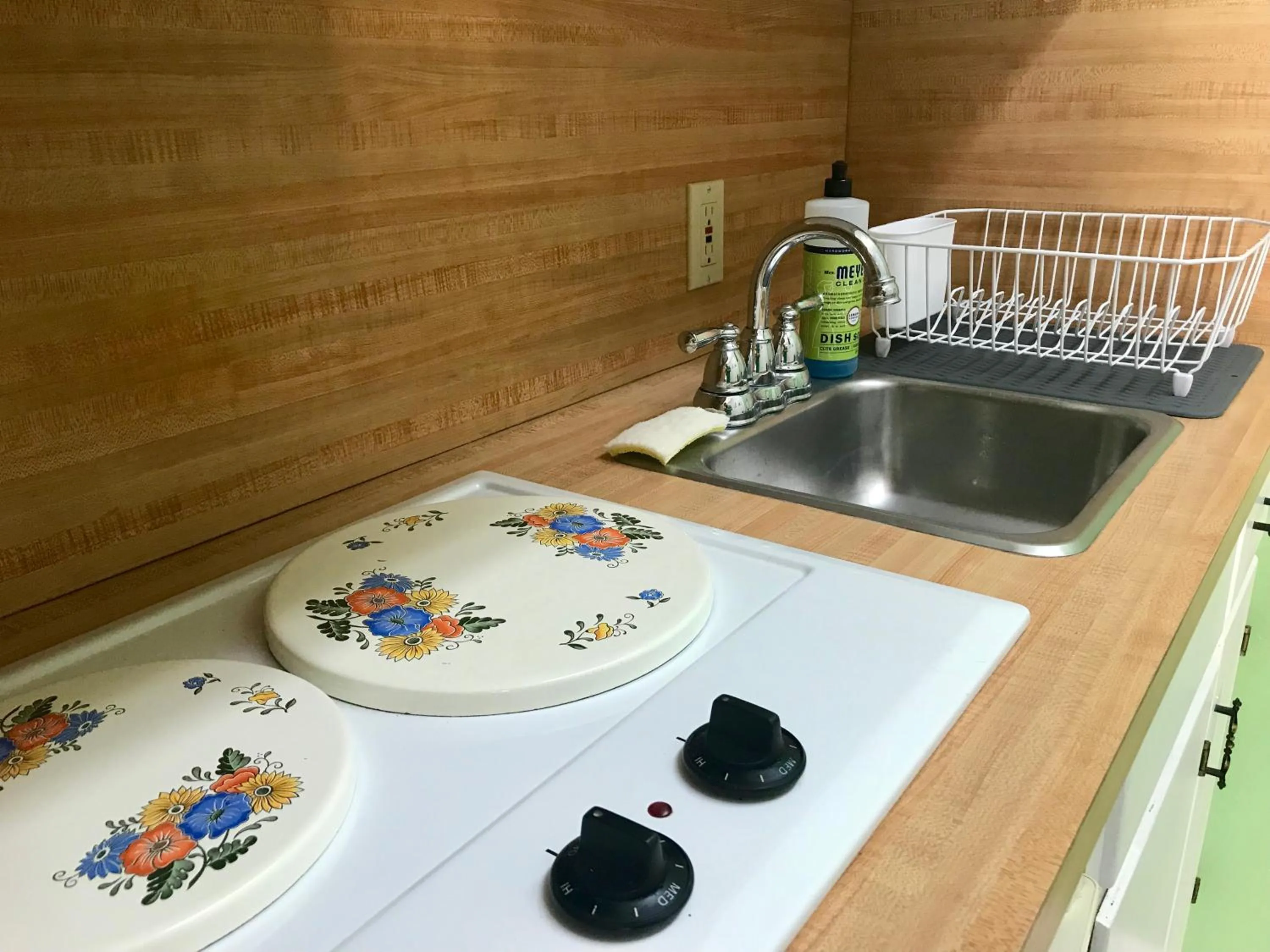 Kitchen or kitchenette in Hotel Kitsmiller on Main