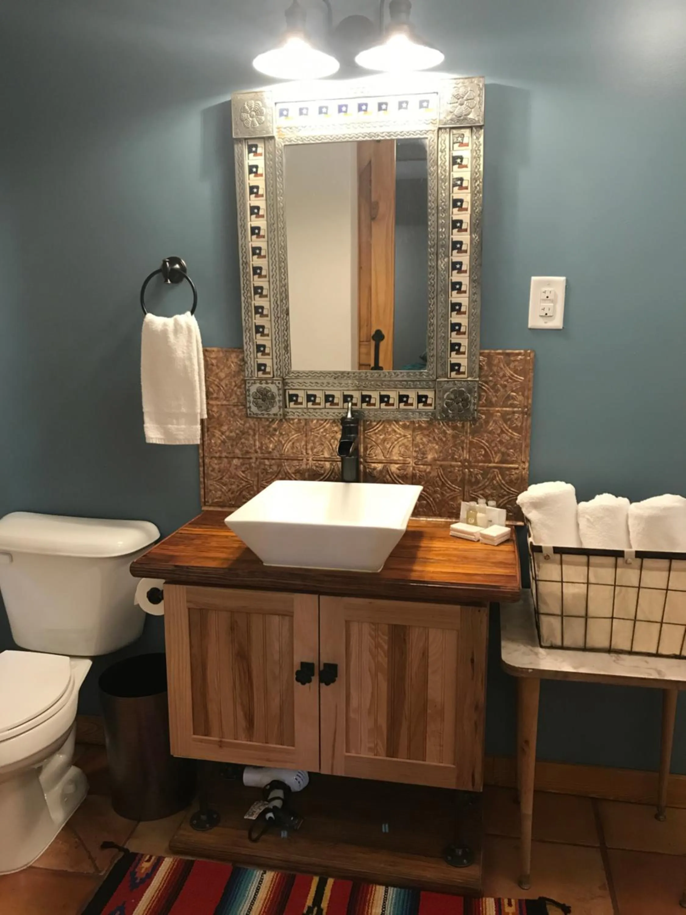 Bathroom in Hotel Kitsmiller on Main