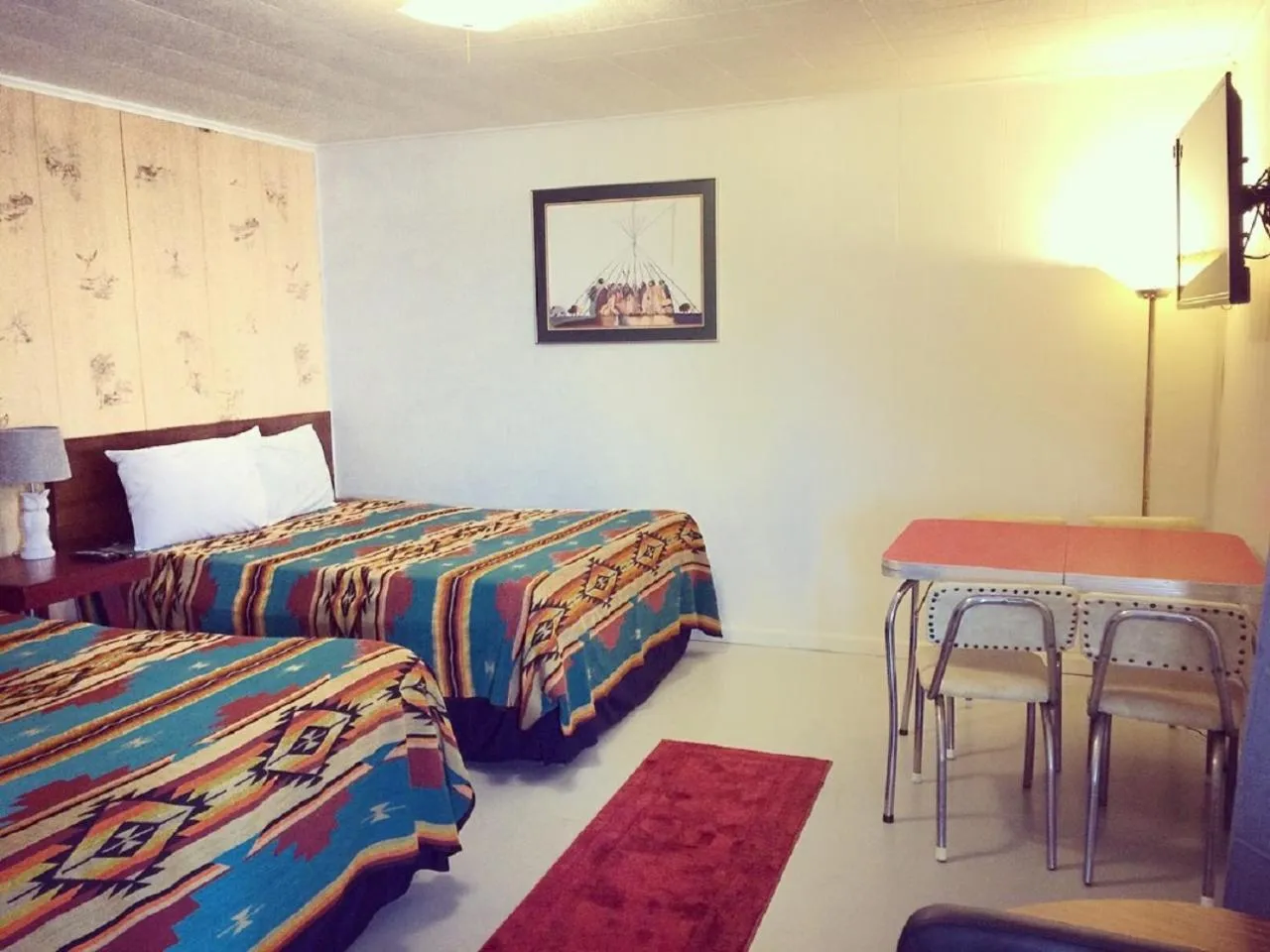 Bed in Hotel Kitsmiller on Main