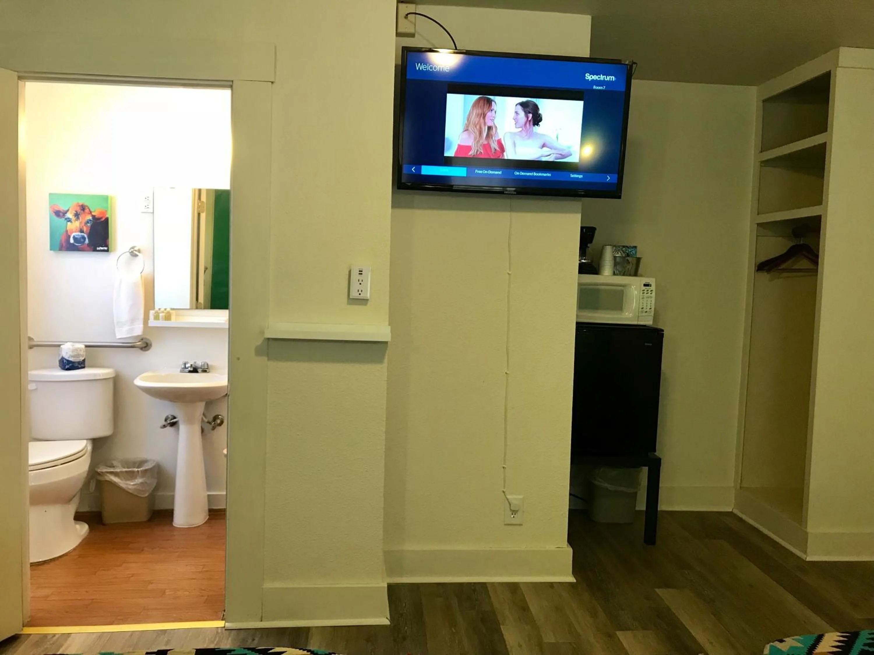 Bedroom in Hotel Kitsmiller on Main