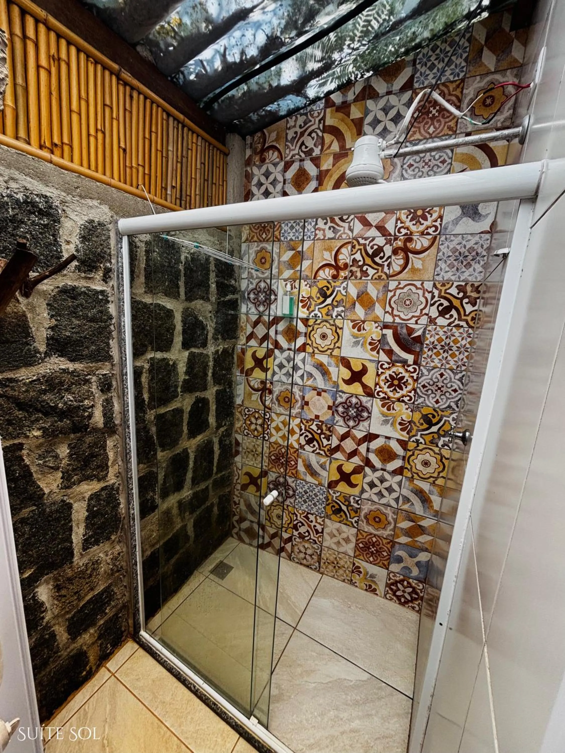 Shower in Sitio Simple Life