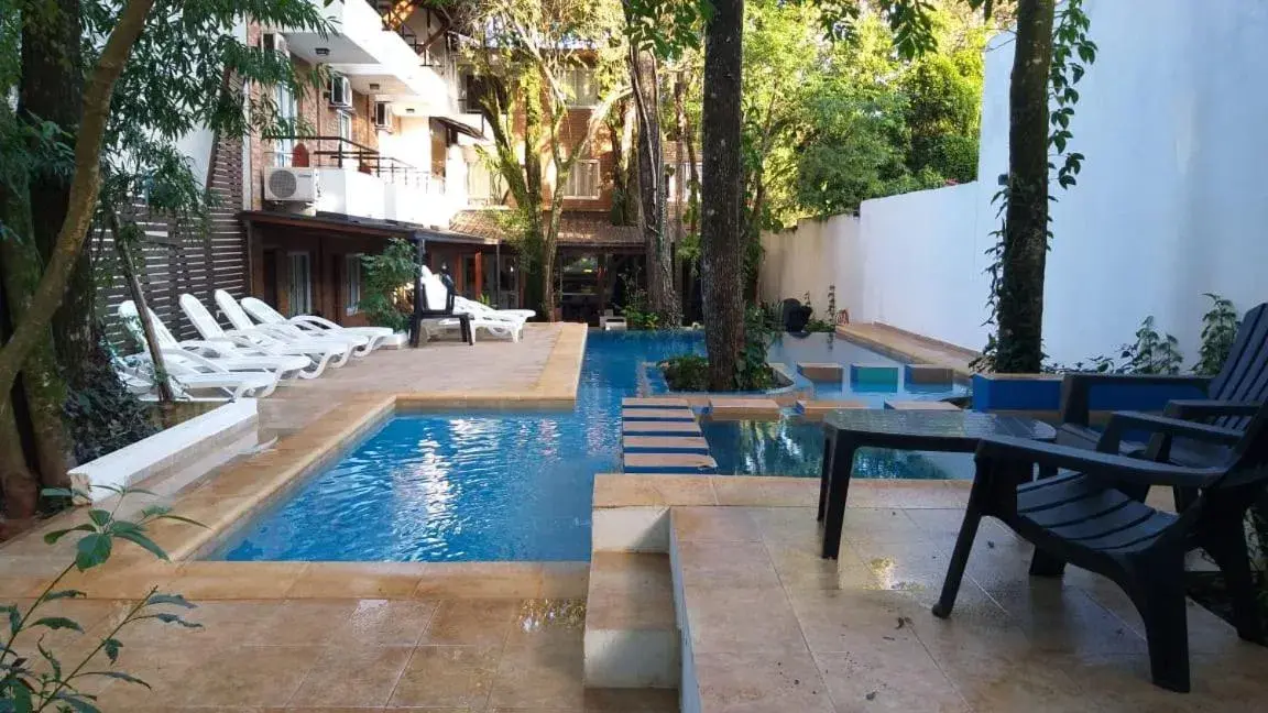 Swimming pool in Kelta Hotel Puerto Iguazú CENTRO Swimming pool in Kelta Hotel Puerto Iguazú CENTRO