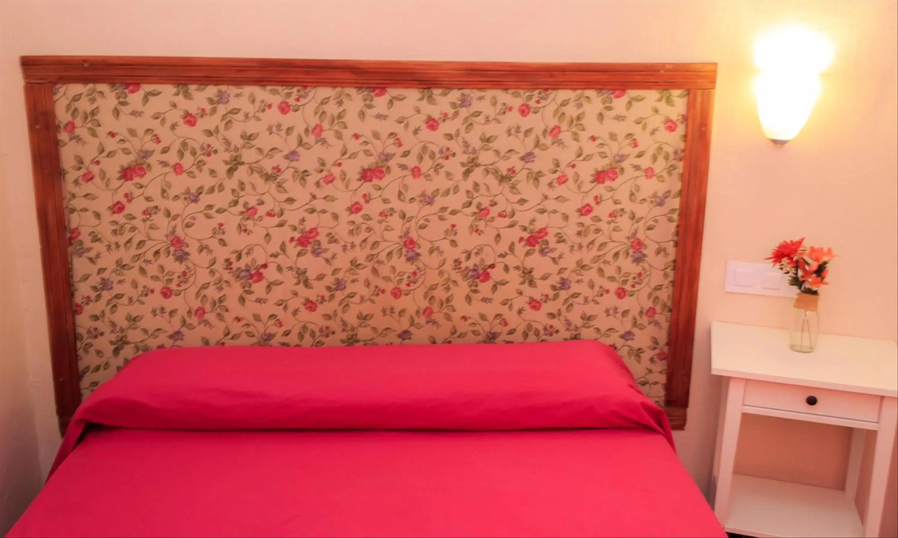 Queen Room in Pension Azahar Queen Room in Pension Azahar