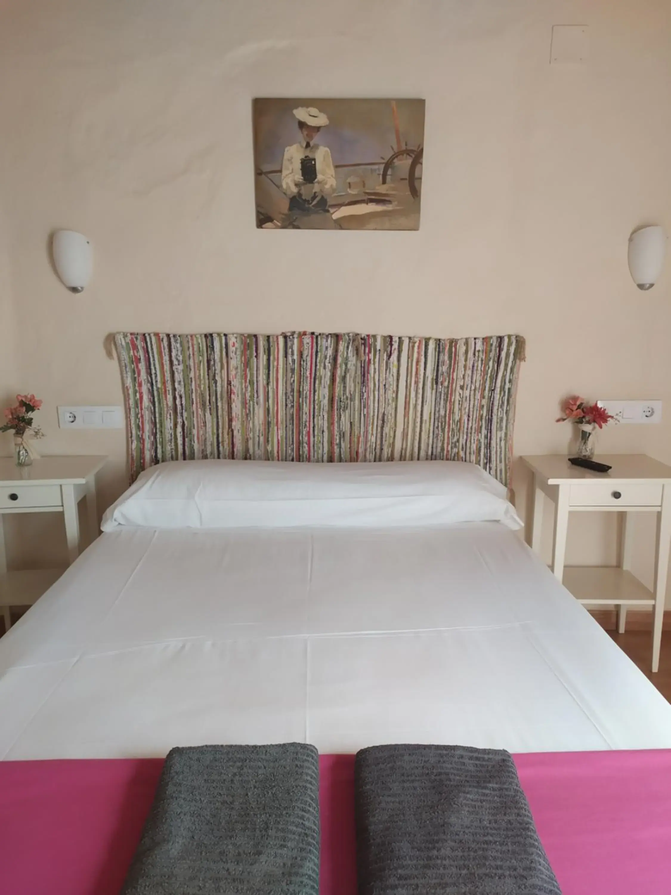 Double Room with Private Bathroom in Pension Azahar Double Room with Private Bathroom in Pension Azahar