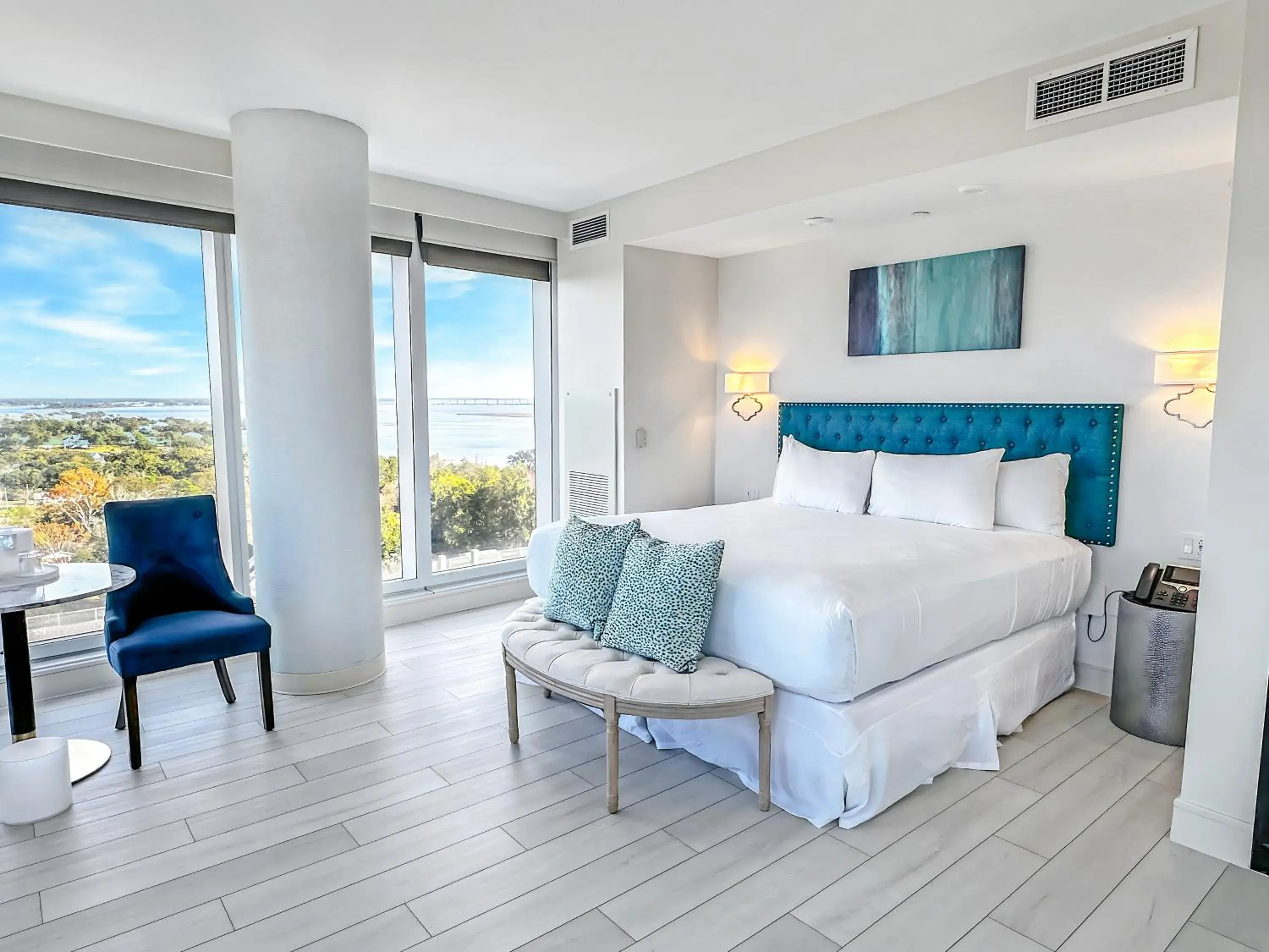 Bed in Scarlet Pearl Casino Resort Bed in Scarlet Pearl Casino Resort