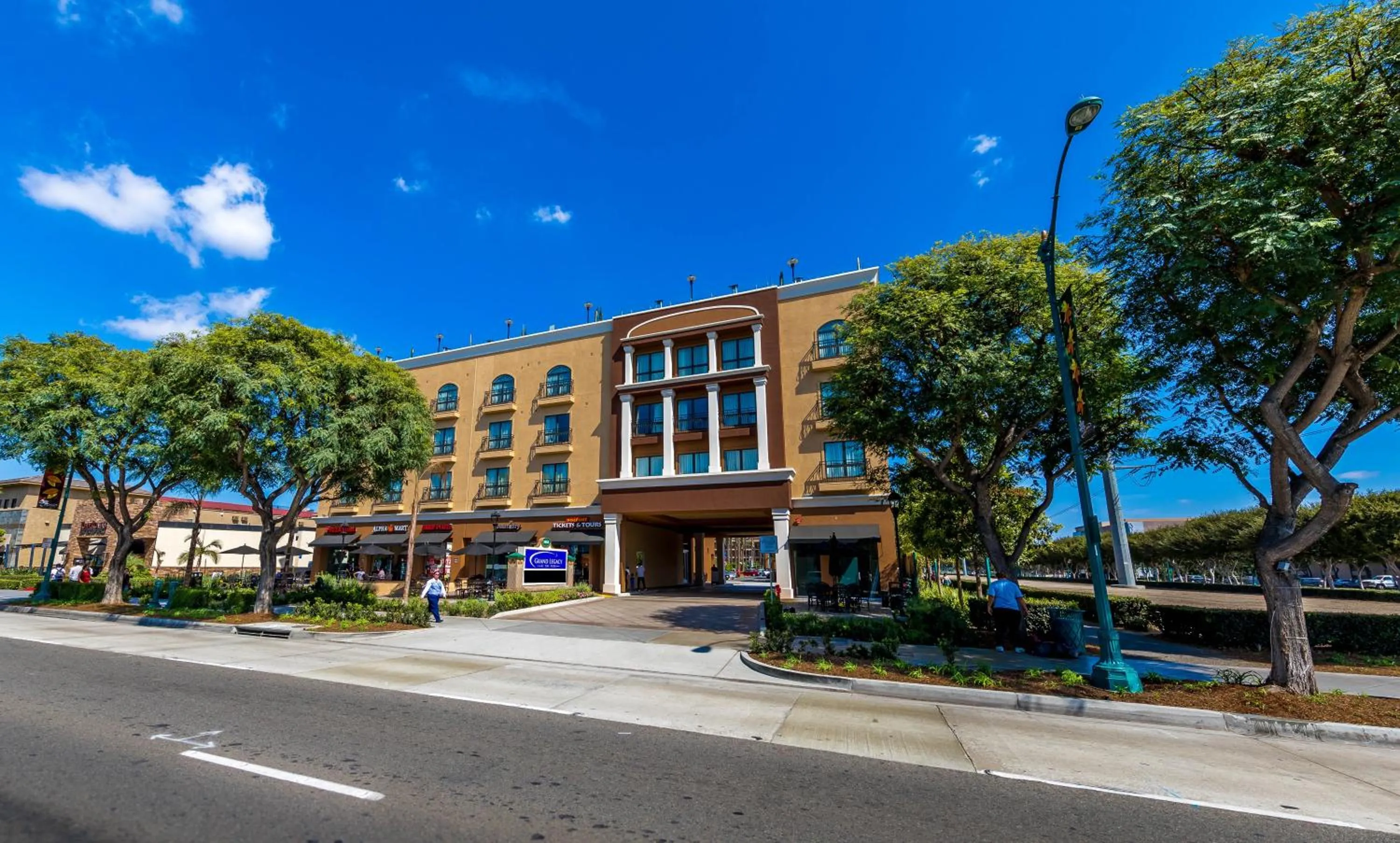 Facade/entrance in Grand Legacy At The Park