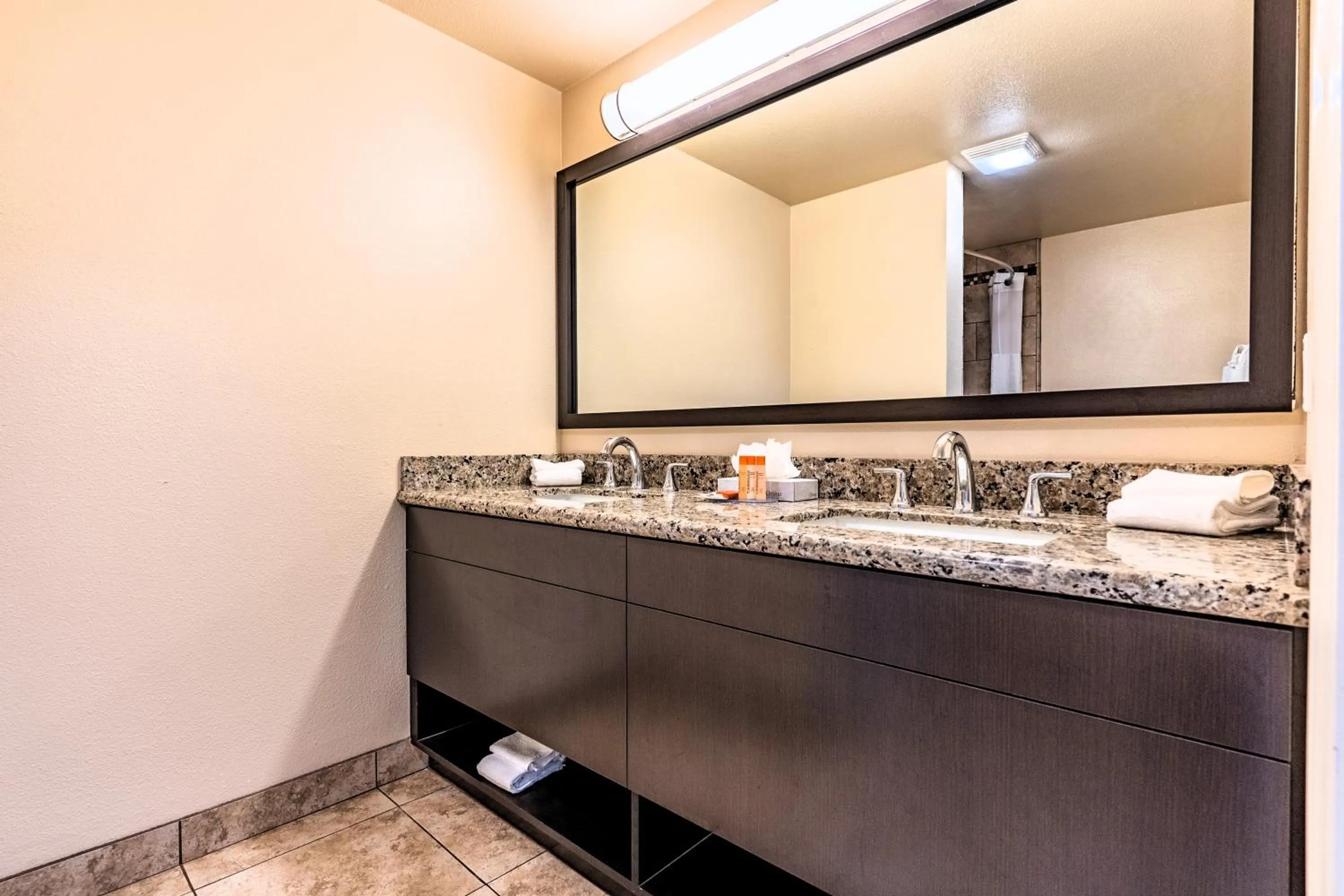 Bathroom in Grand Legacy At The Park