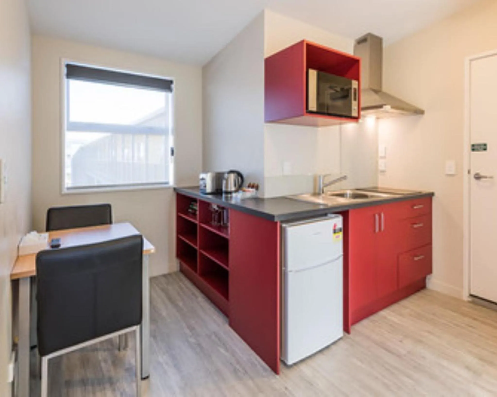 Kitchen or kitchenette in C-Motel