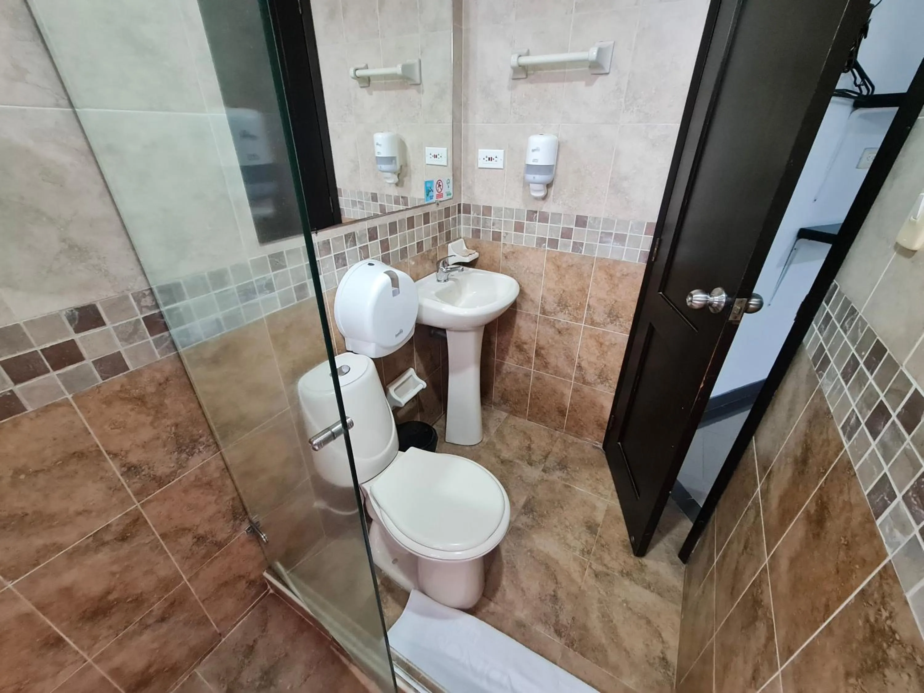 Bathroom in Hotel Andinos Plaza Pitalito