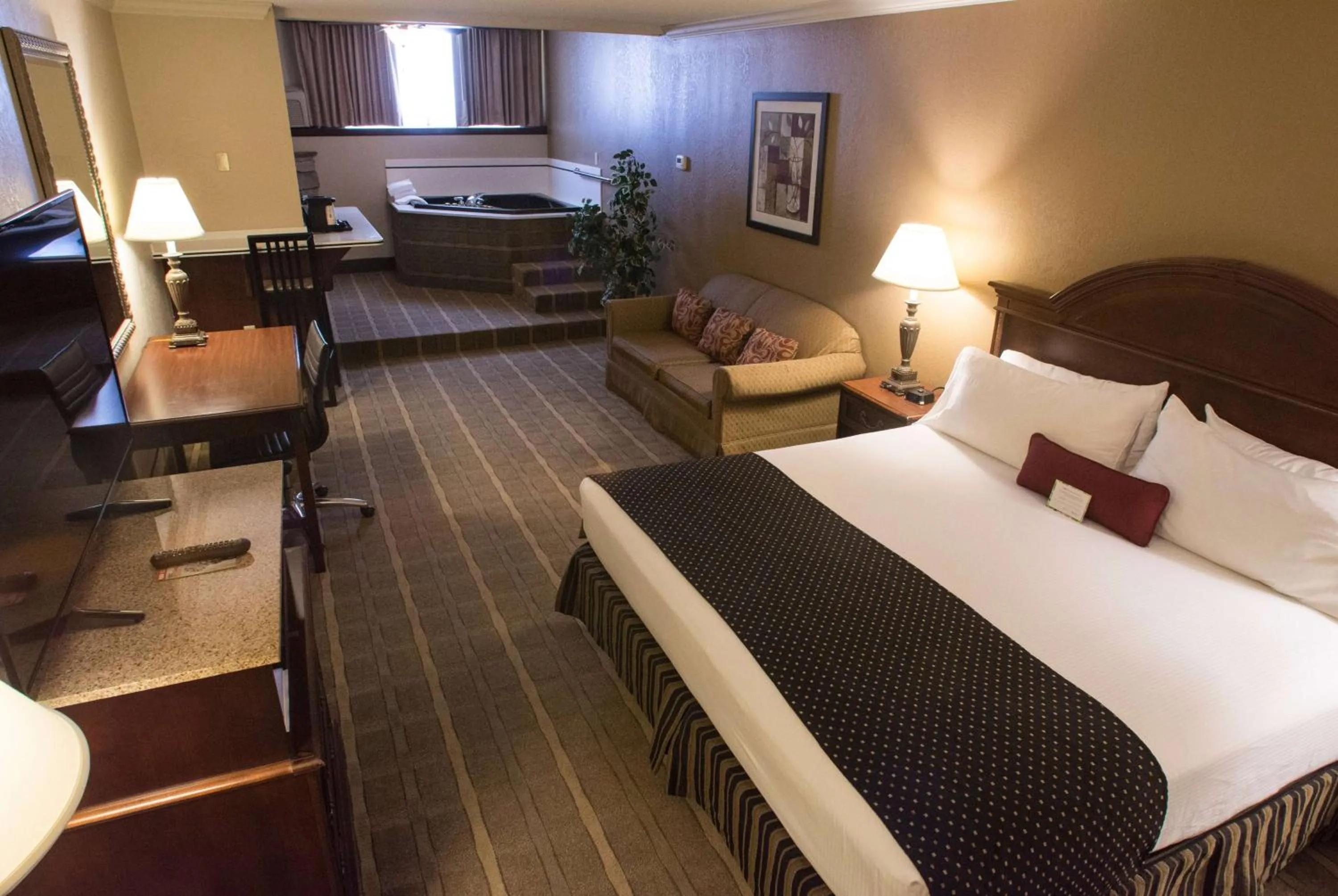 Photo of the whole room, Bed in Wyndham Garden Warsaw