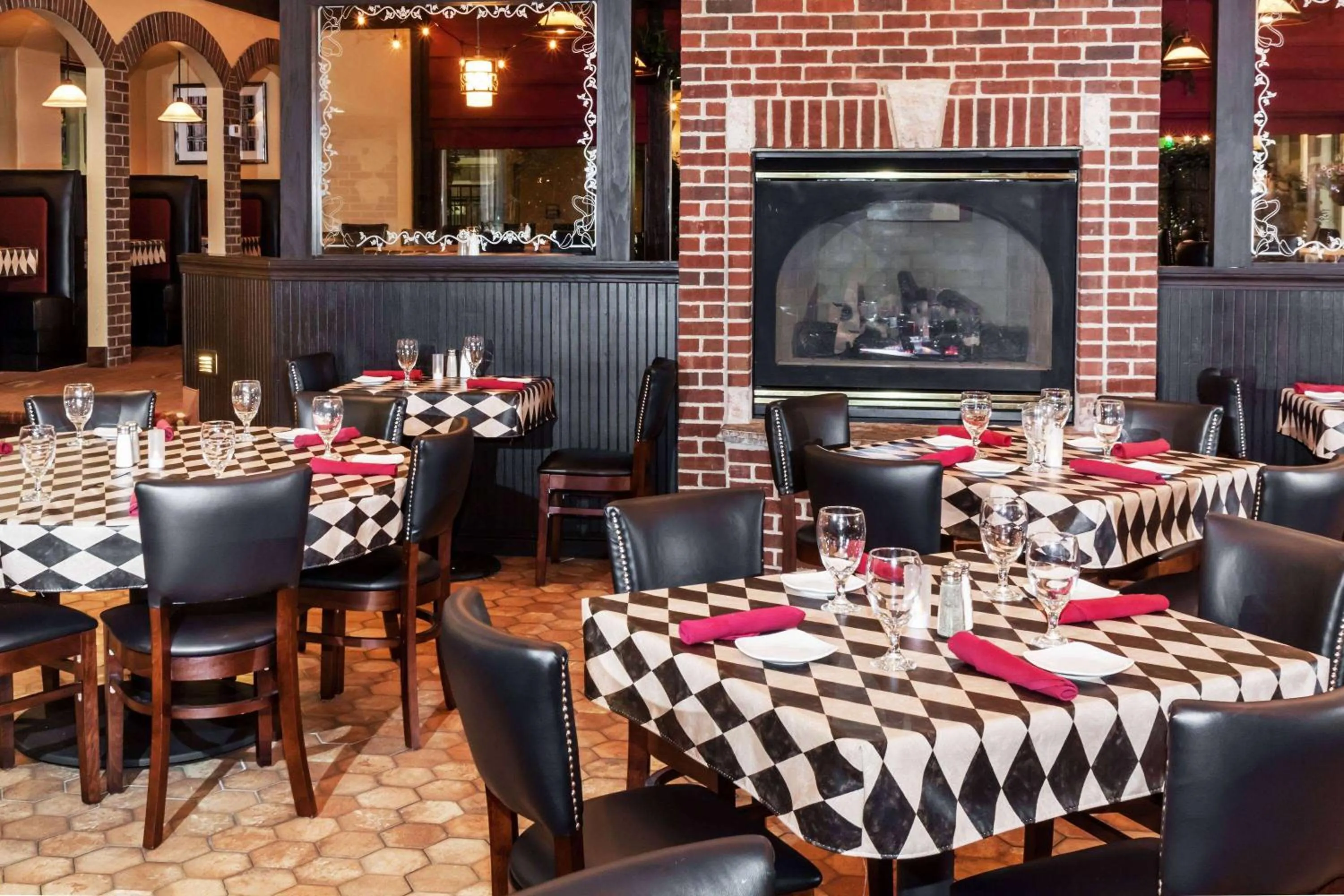 Restaurant/places to eat in Wyndham Garden Warsaw