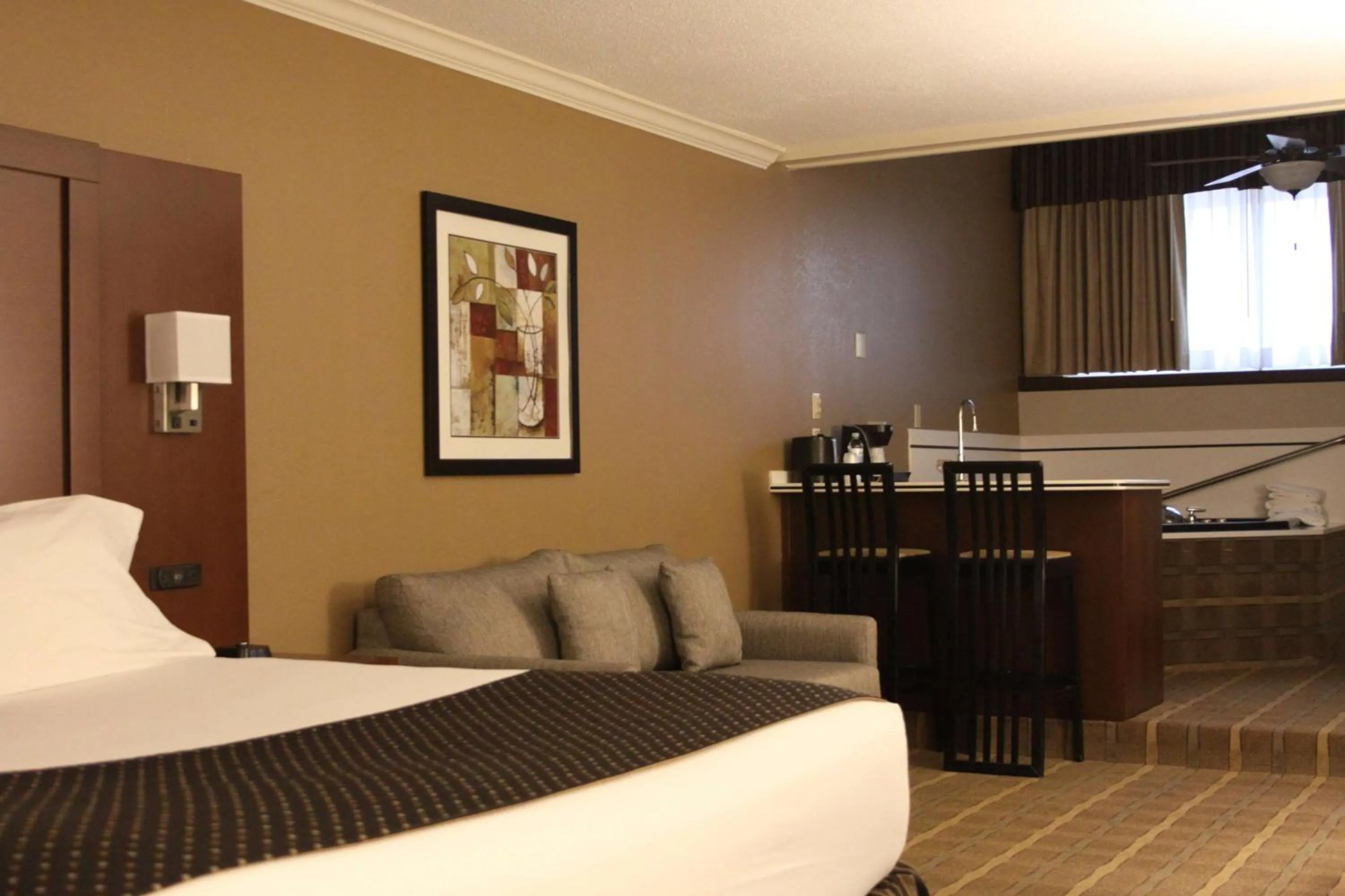 Photo of the whole room, Bed in Wyndham Garden Warsaw