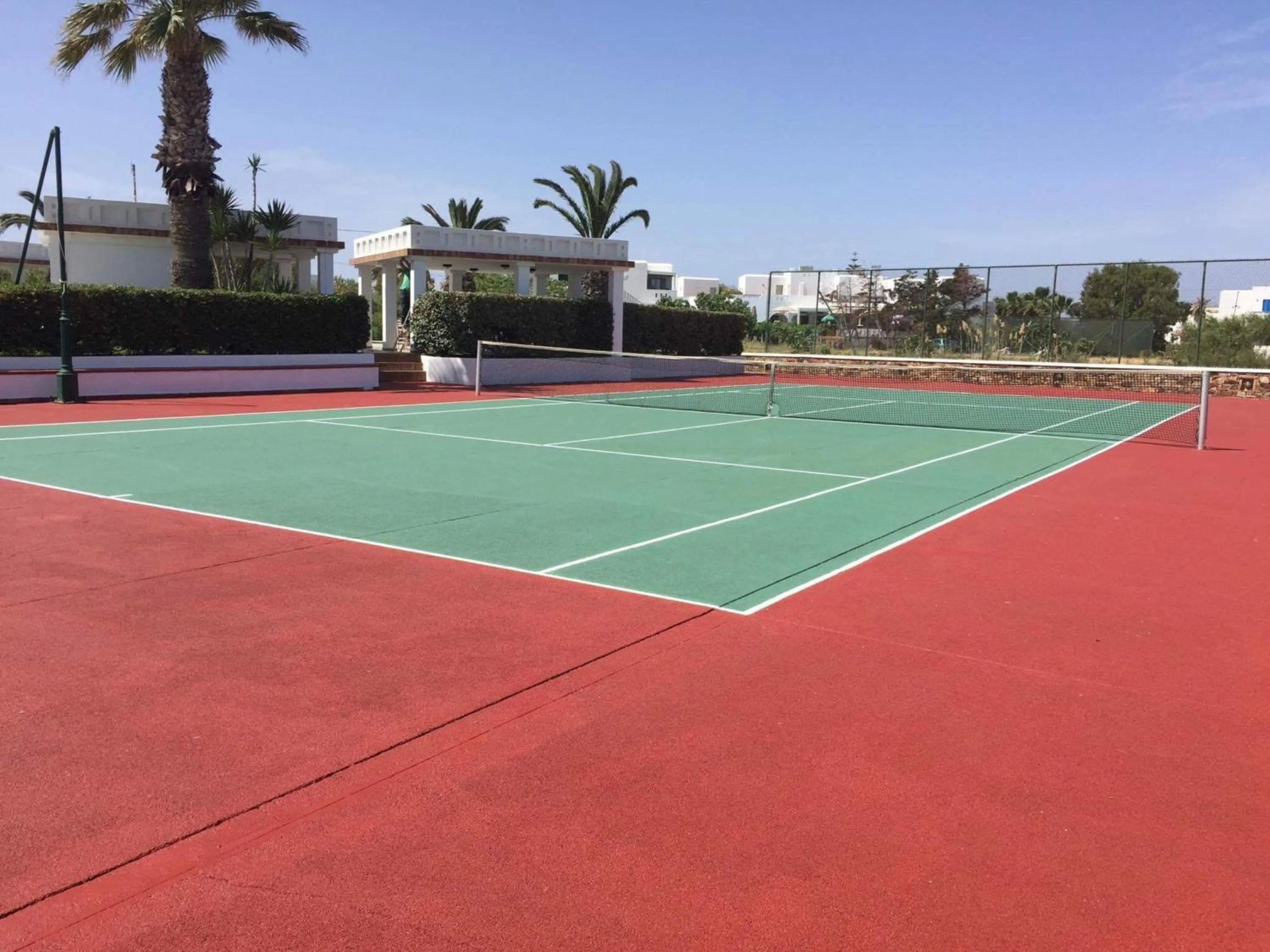 Tennis court in Porto Naxos