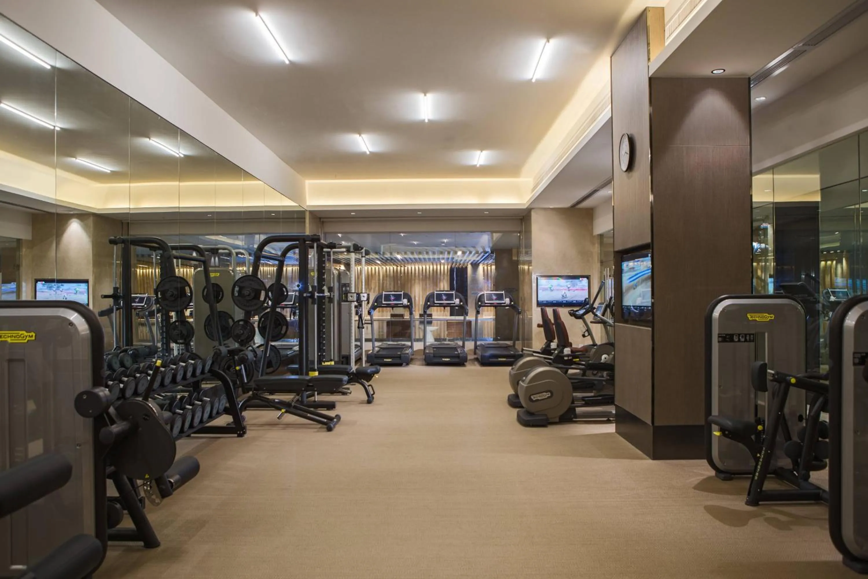 Fitness centre/facilities in Renaissance Nanjing Olympic Centre Hotel