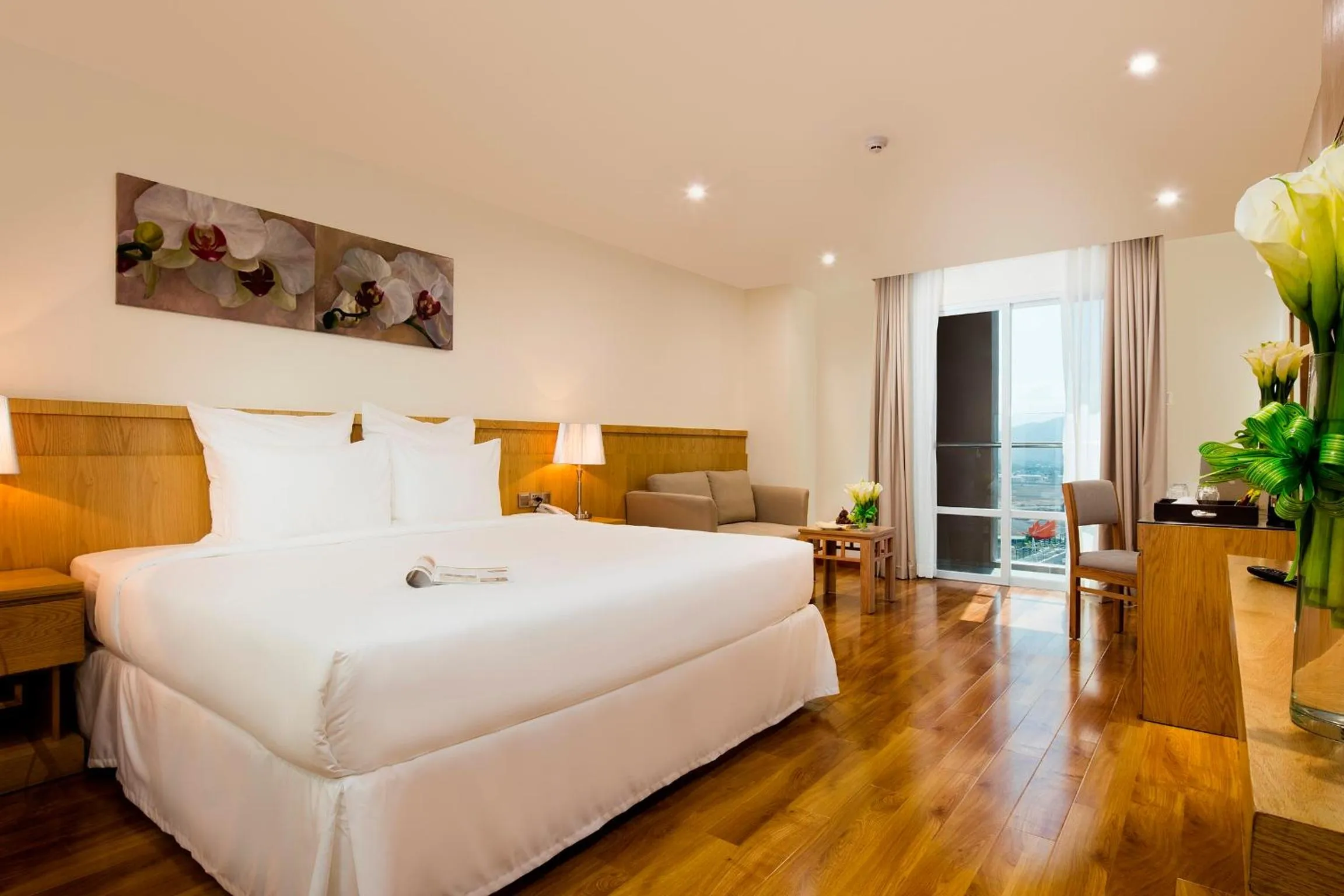 Day, Bed in Rosaka Nha Trang Hotel