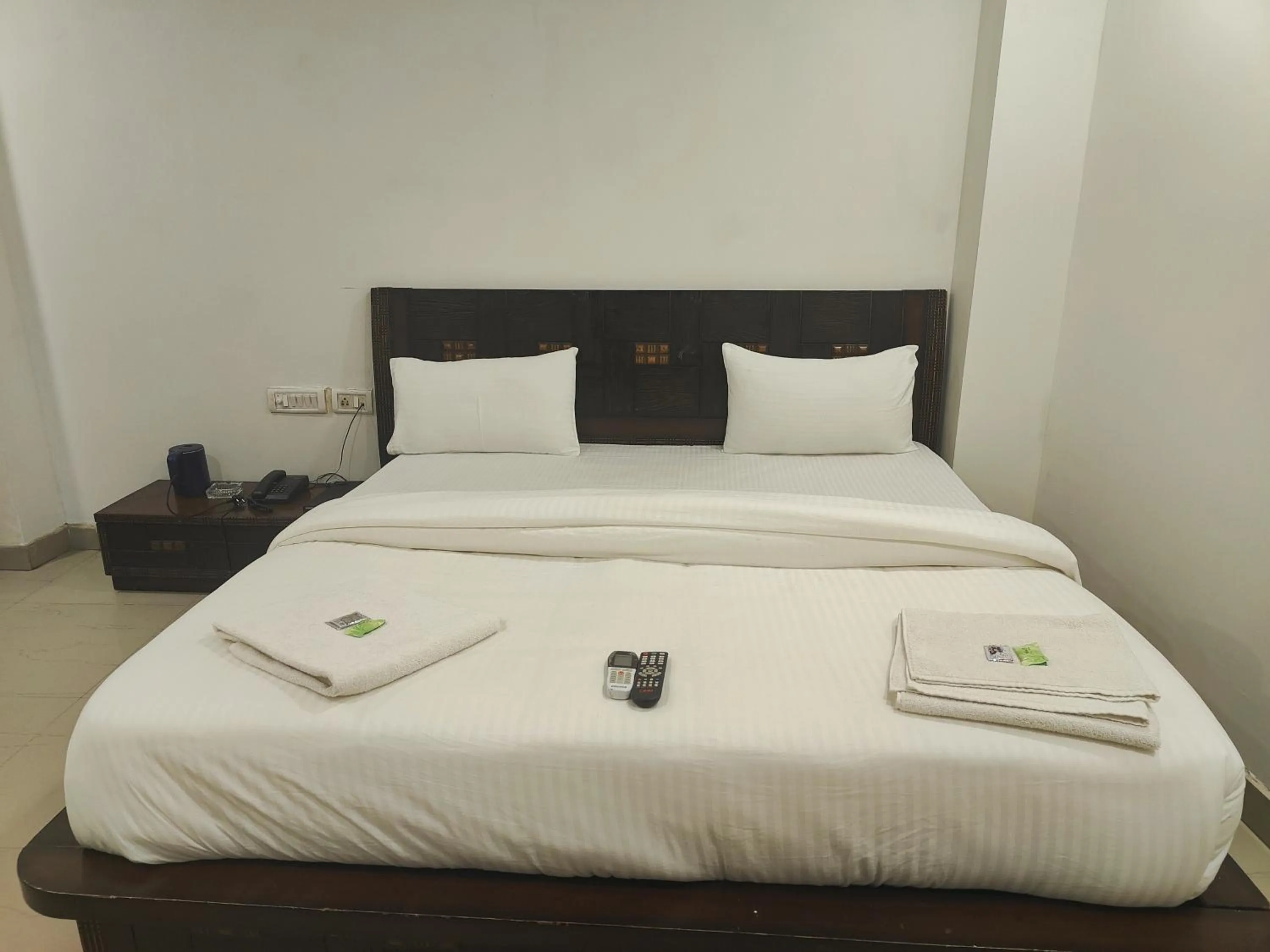 Bed in Hotel Apple Villa - New Delhi
