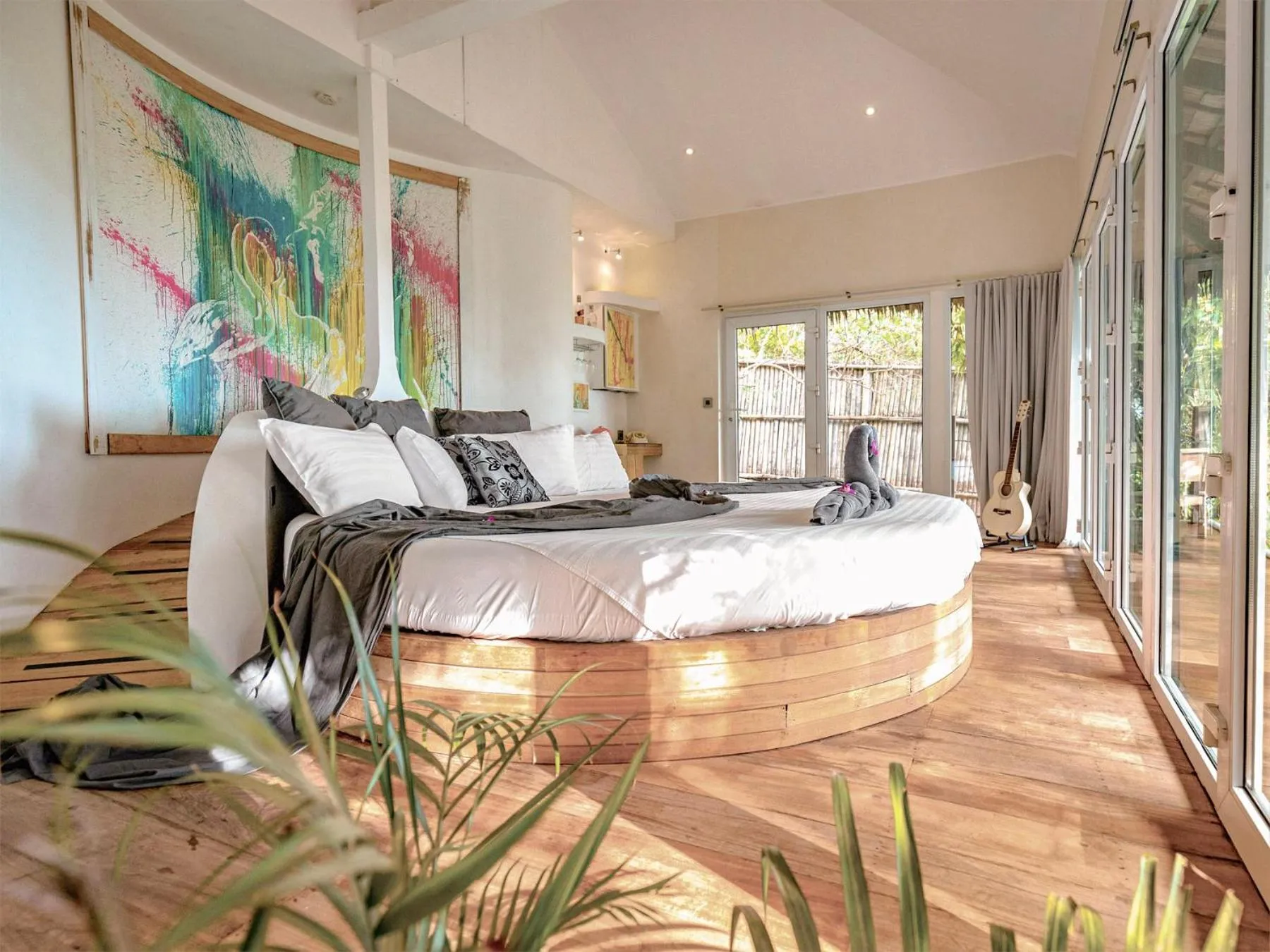 Bedroom, Bed in Somewhere Only We Know Resort