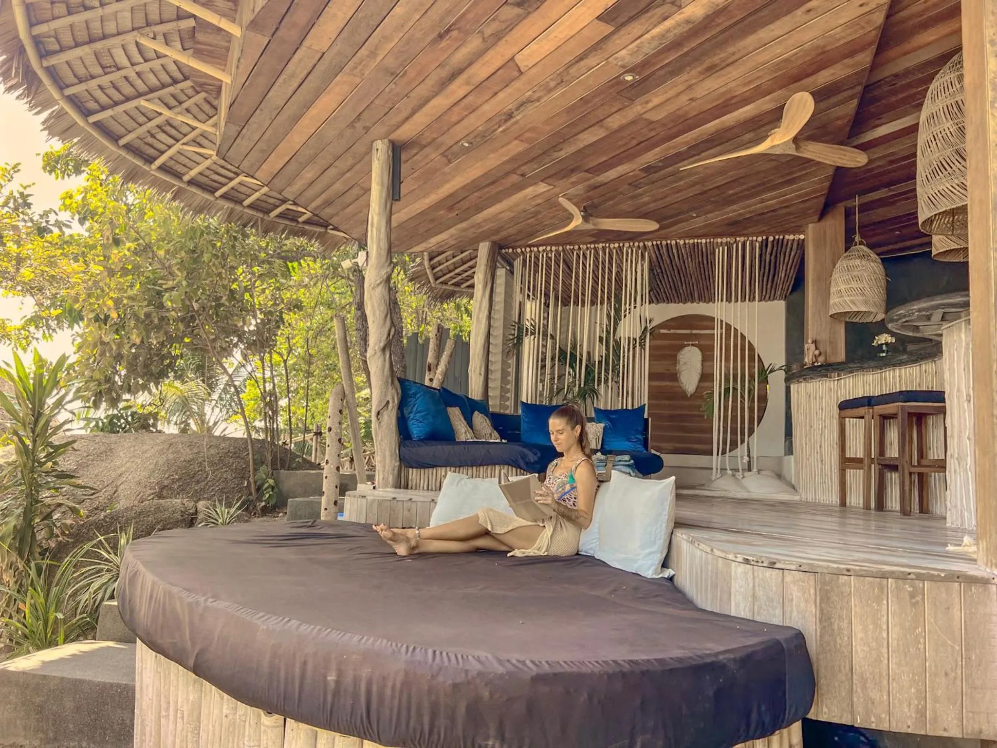 Living room in Somewhere Only We Know Resort