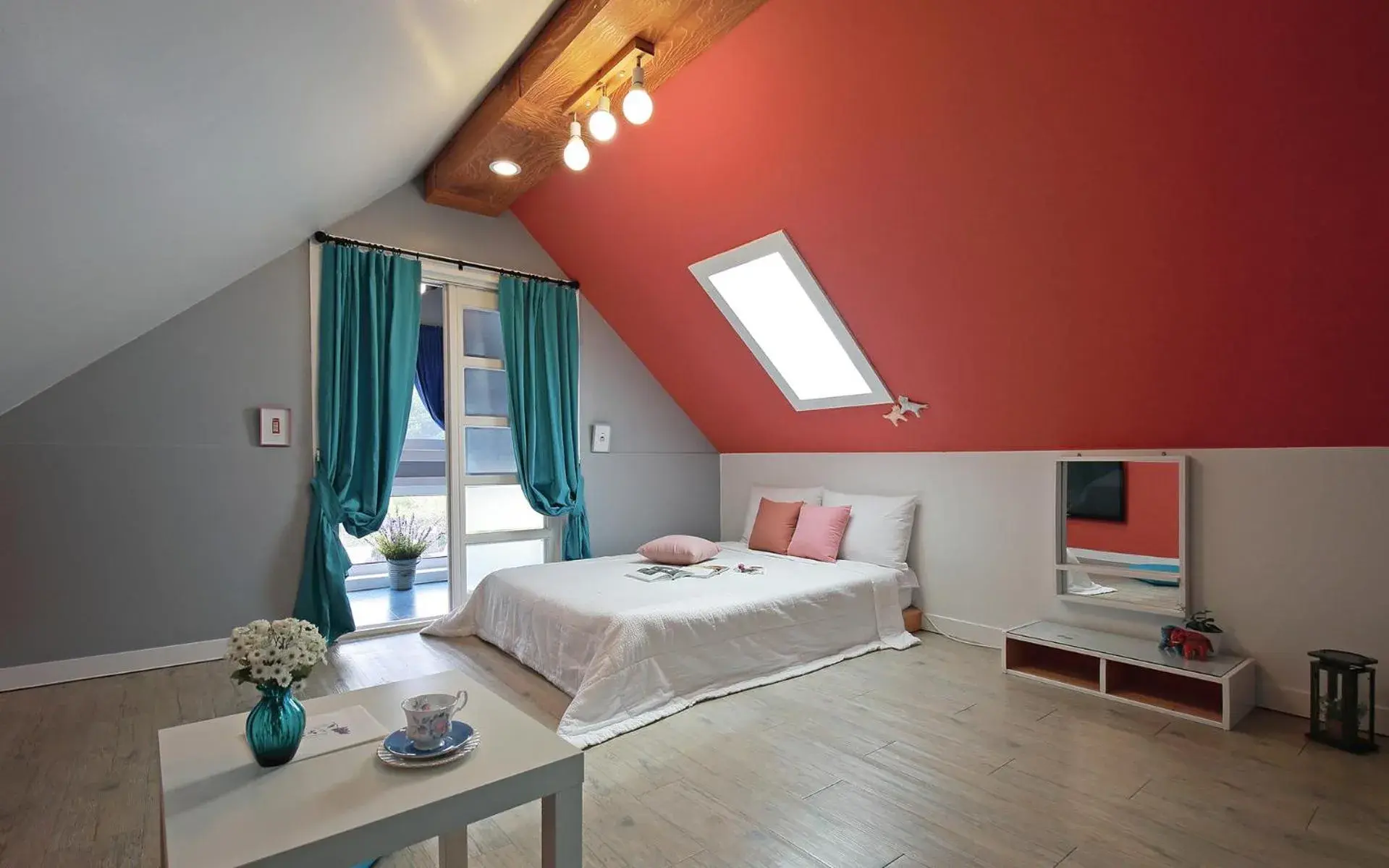 Duplex Two-Bedroom House in Gyeongju Tiamo Pension Duplex Two-Bedroom House in Gyeongju Tiamo Pension