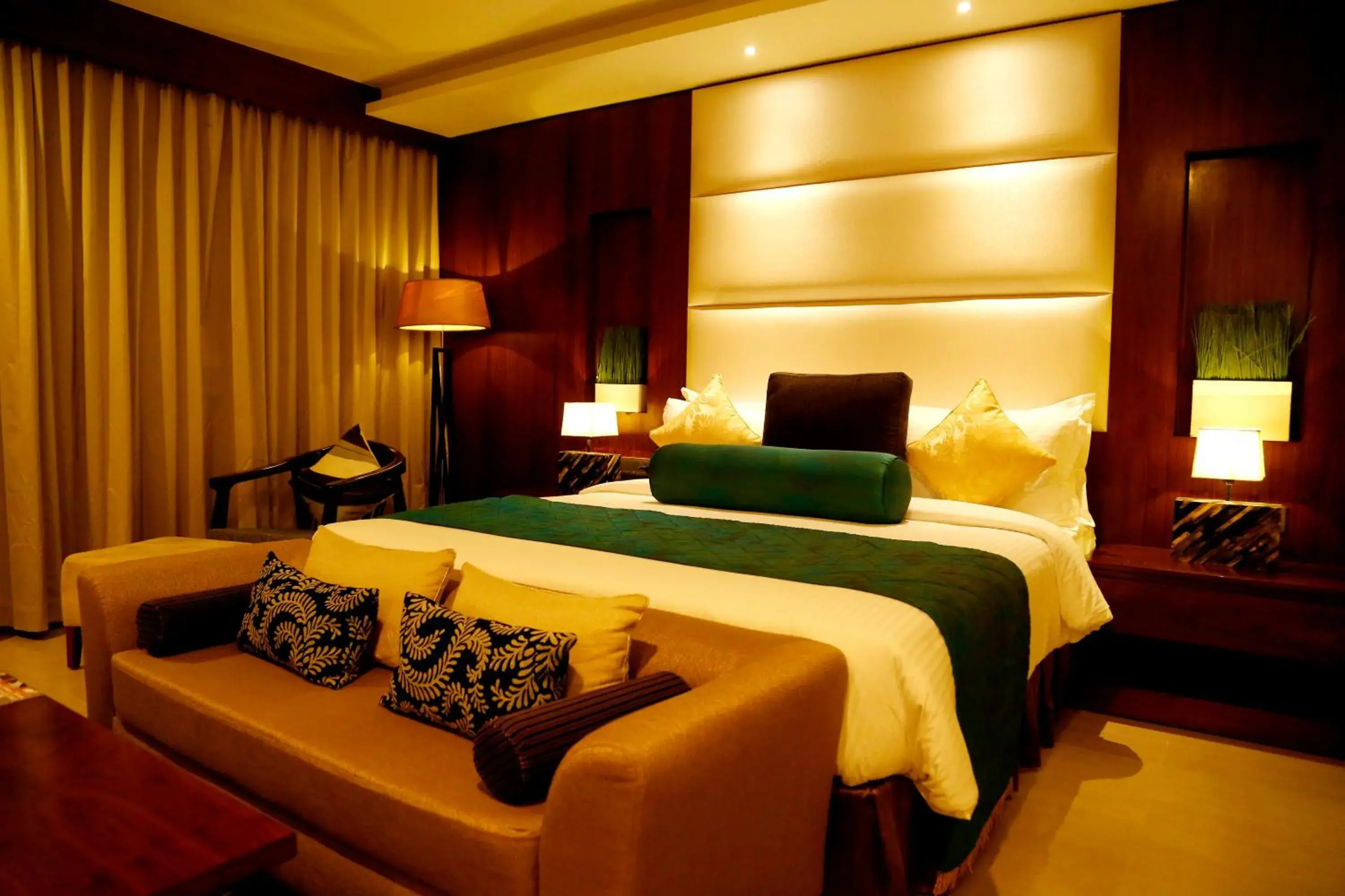 Bed in The Raviz Calicut Bed in The Raviz Calicut