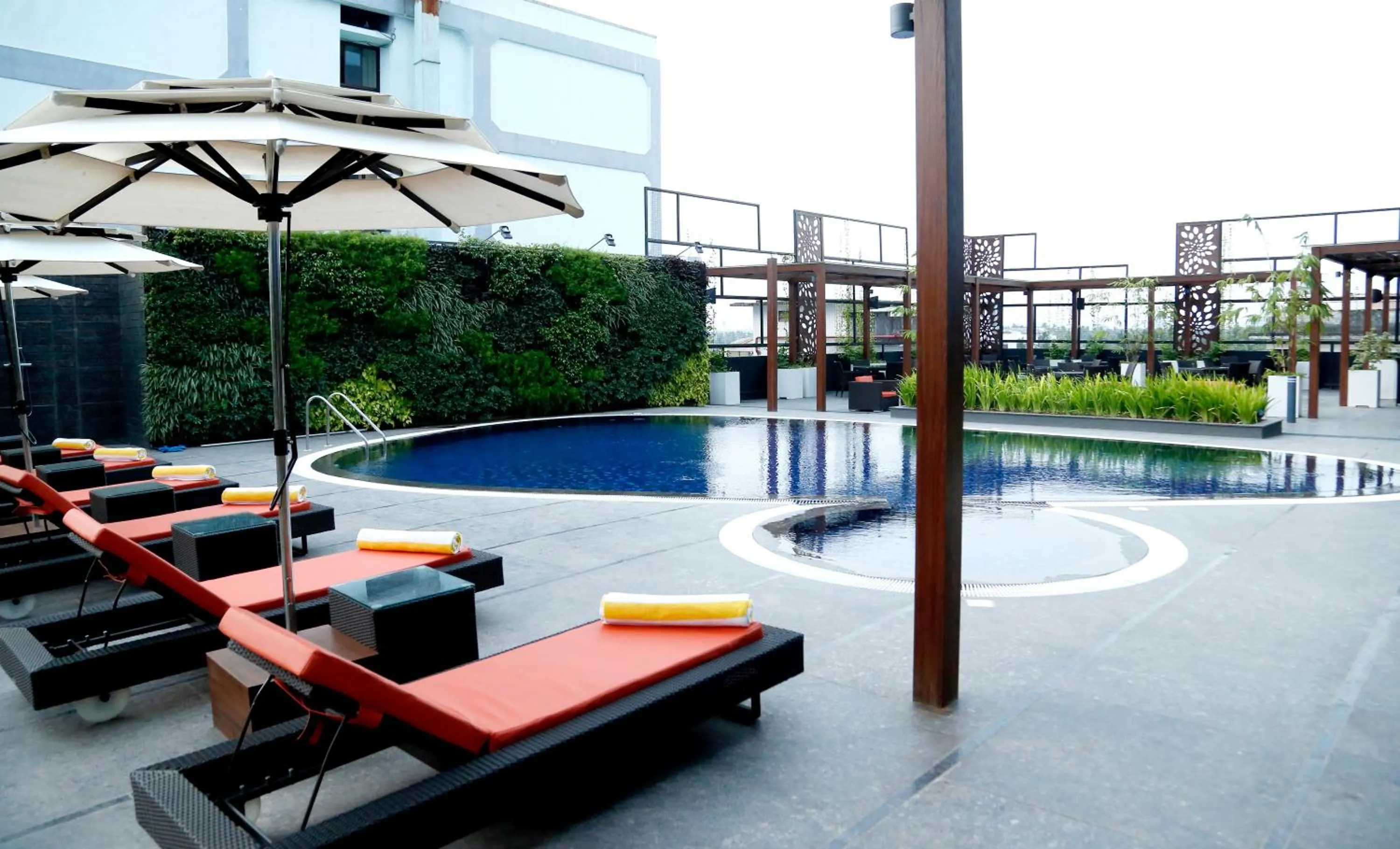 Day in The Raviz Calicut